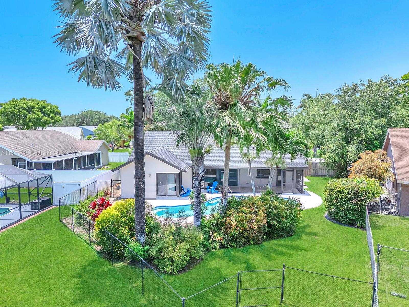 Small Image of 5816 SOUTH WEST 89TH WAY, Cooper City Number 44