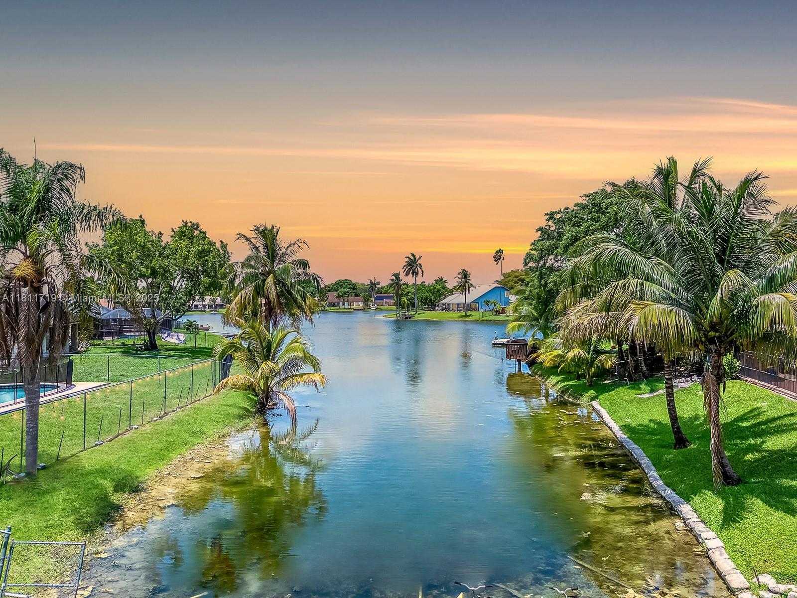 Small Image of 5816 SOUTH WEST 89TH WAY, Cooper City Number 49