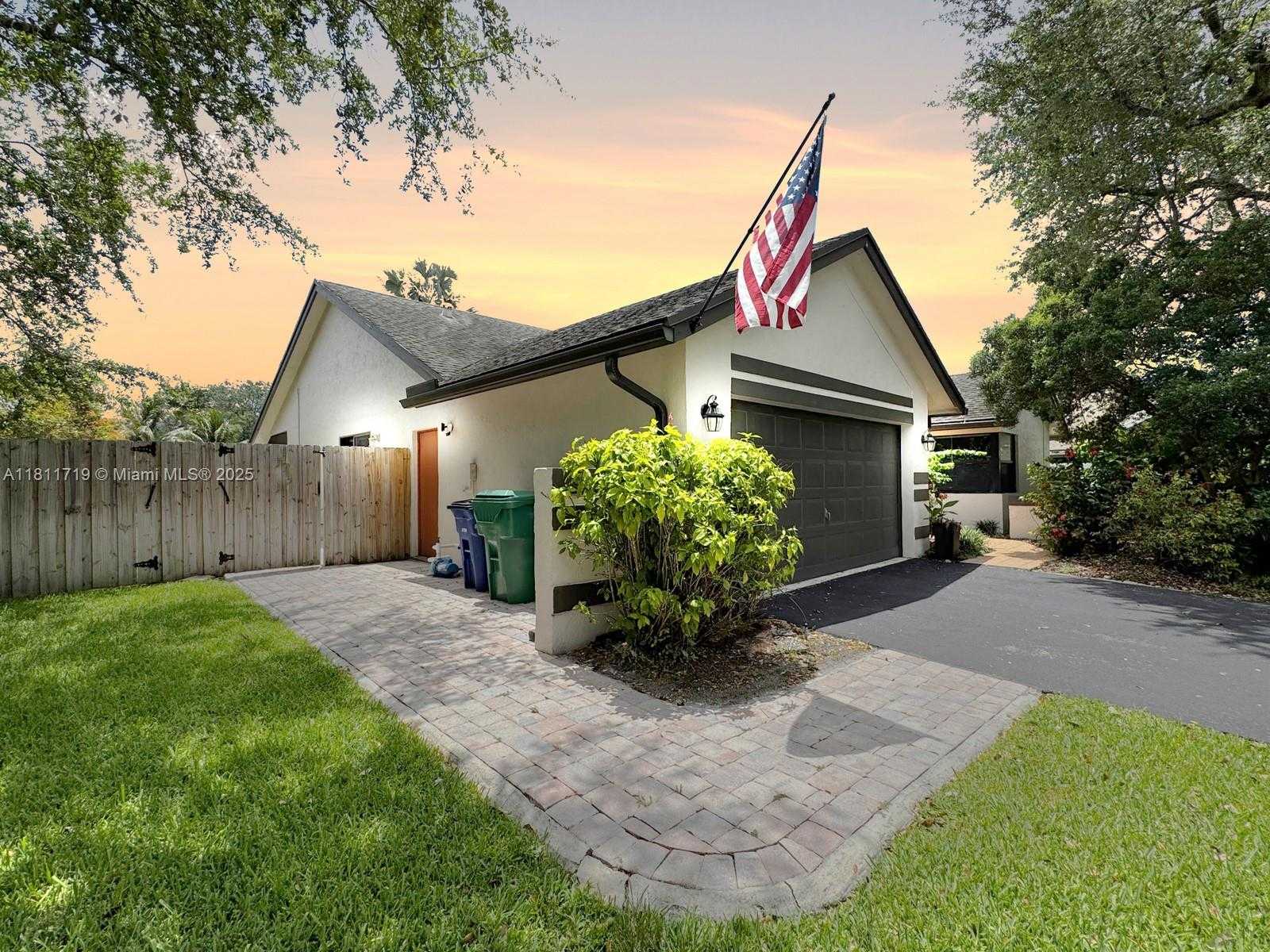 Small Image of 5816 SOUTH WEST 89TH WAY, Cooper City Number 6