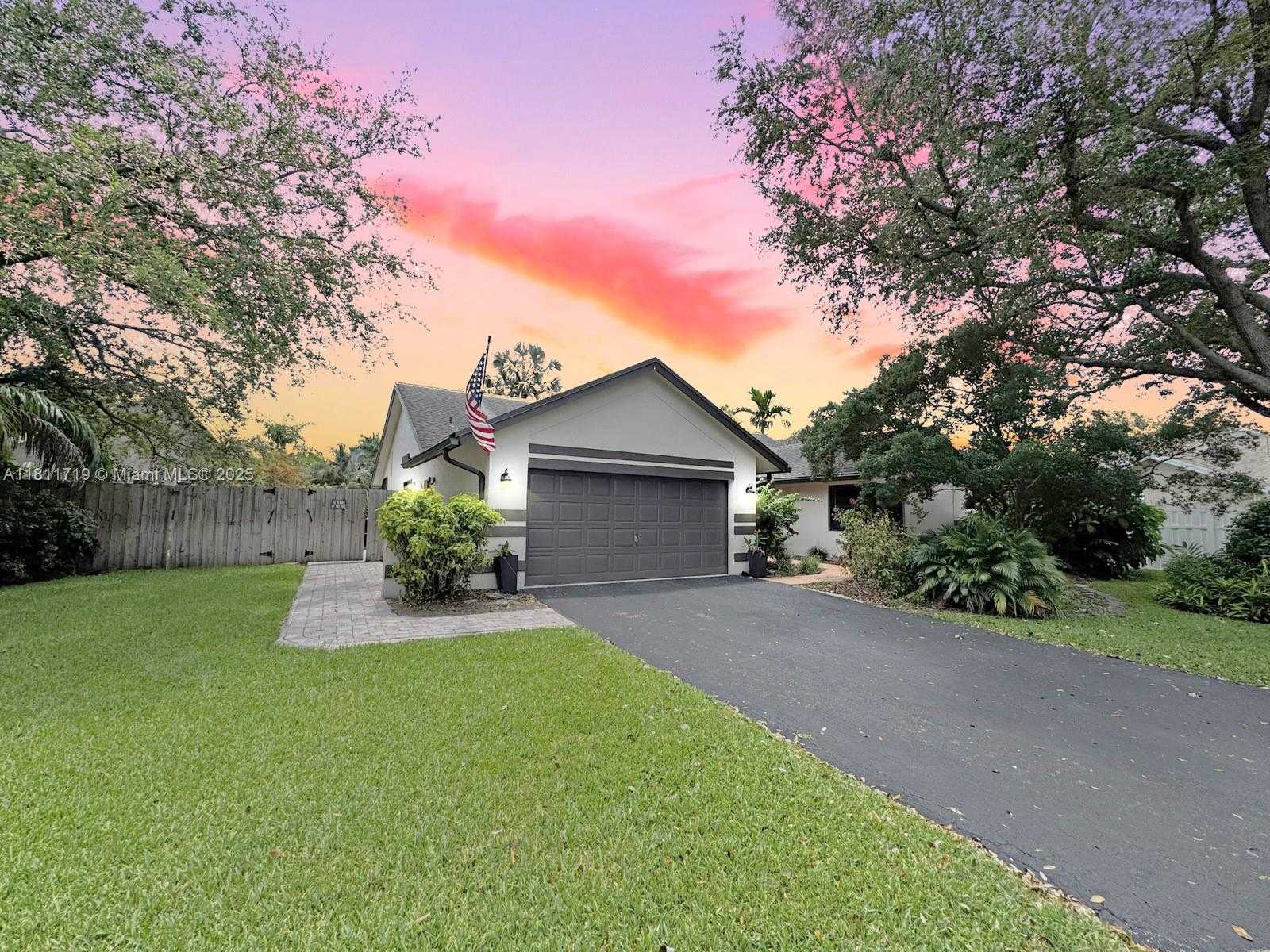 Small Image of 5816 SOUTH WEST 89TH WAY, Cooper City Number 7