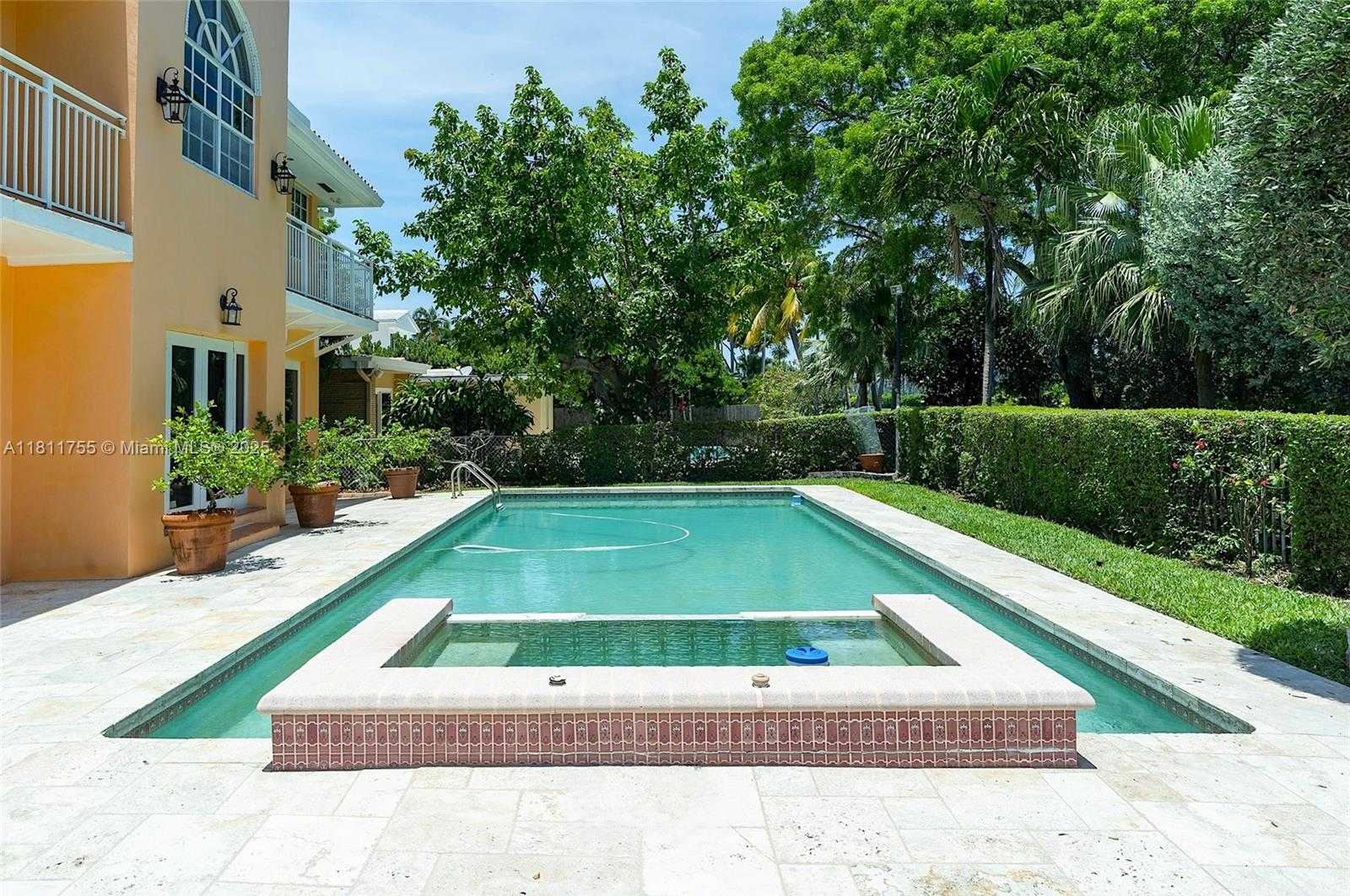Small Image of 5309 ALTON RD, Miami Beach Number 45