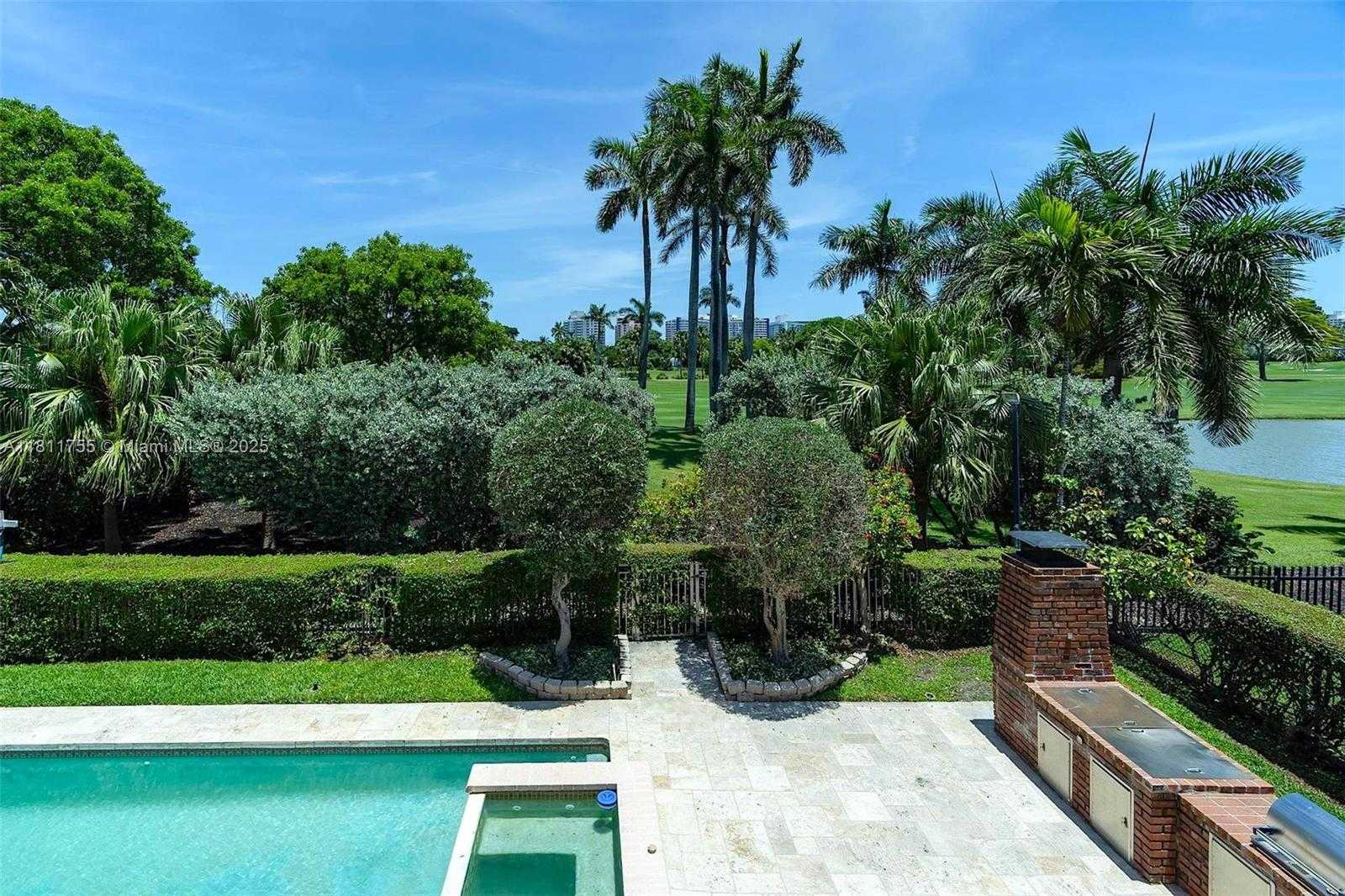 Small Image of 5309 ALTON RD, Miami Beach Number 49