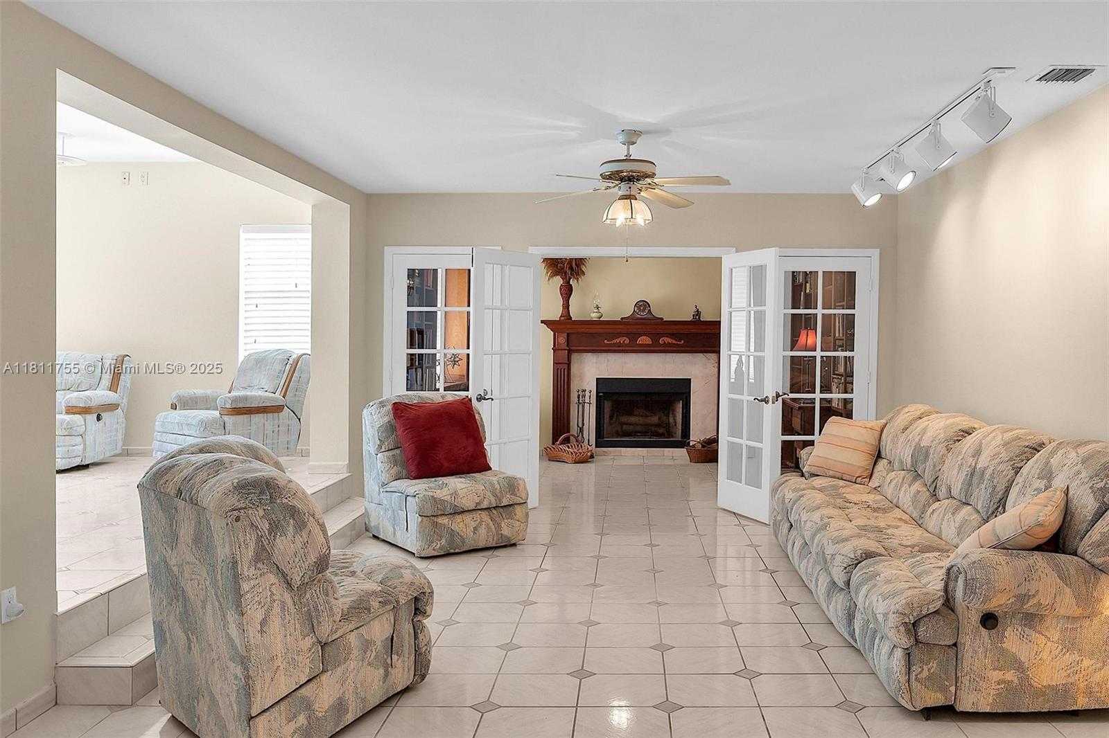 Small Image of 5309 ALTON RD, Miami Beach Number 5