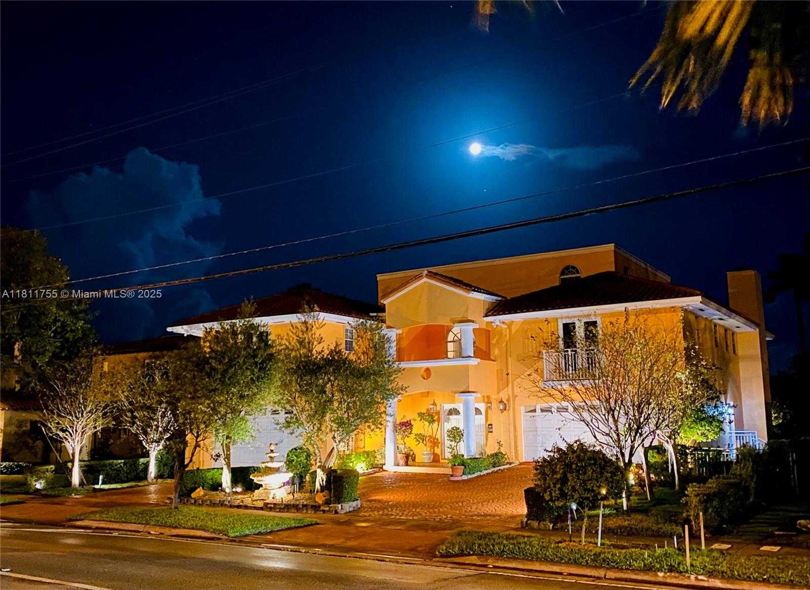 Small Image of 5309 ALTON RD, Miami Beach Number 53