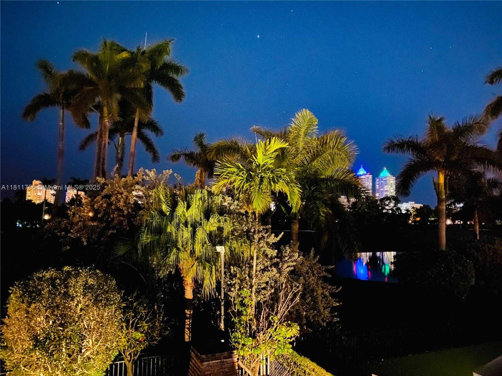 Small Image of 5309 ALTON RD, Miami Beach Number 54