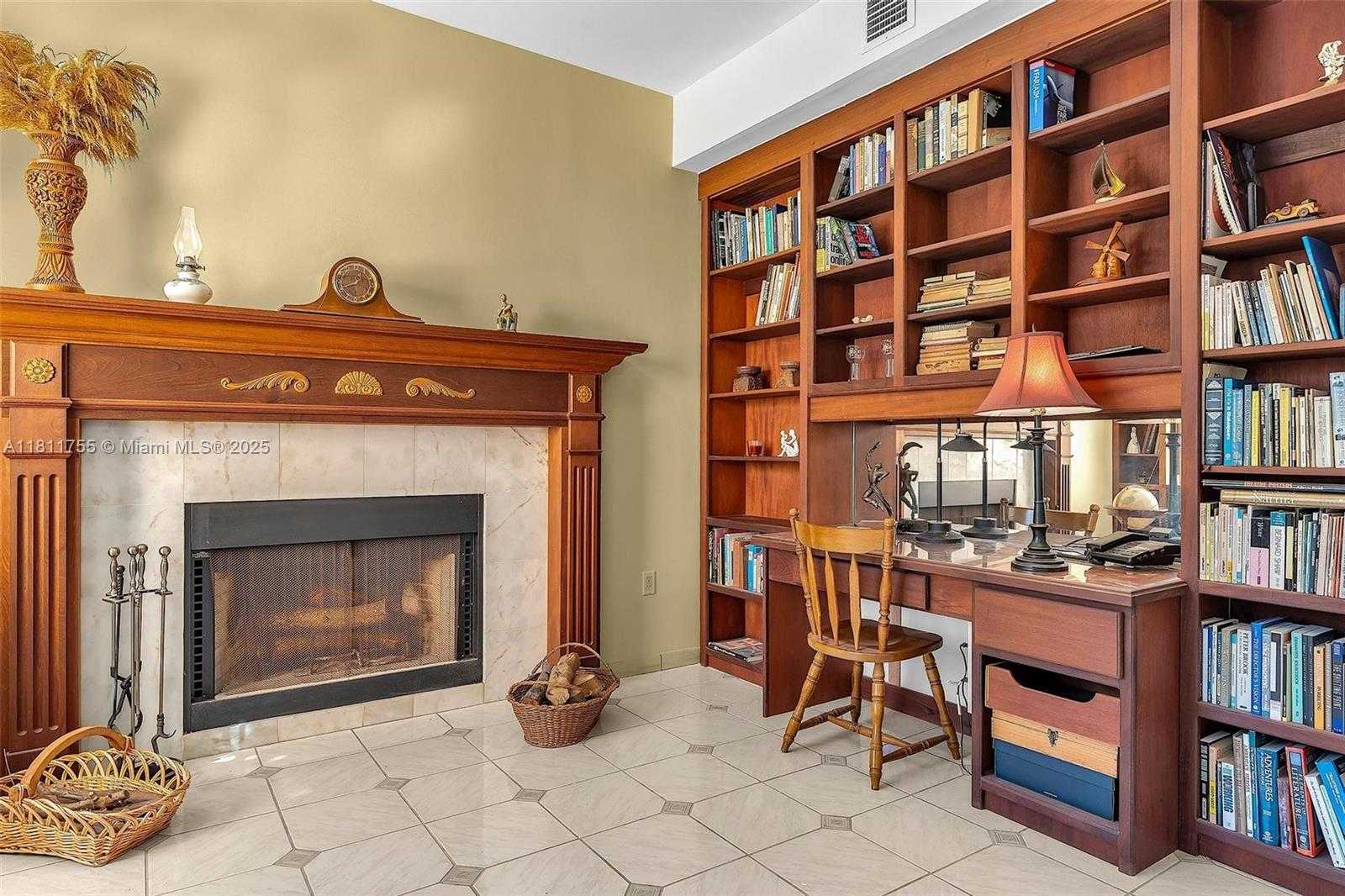 Small Image of 5309 ALTON RD, Miami Beach Number 8
