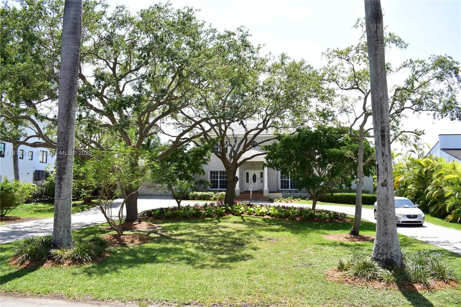 Small Image of 13032 MAR ST, Coral Gables Number 6