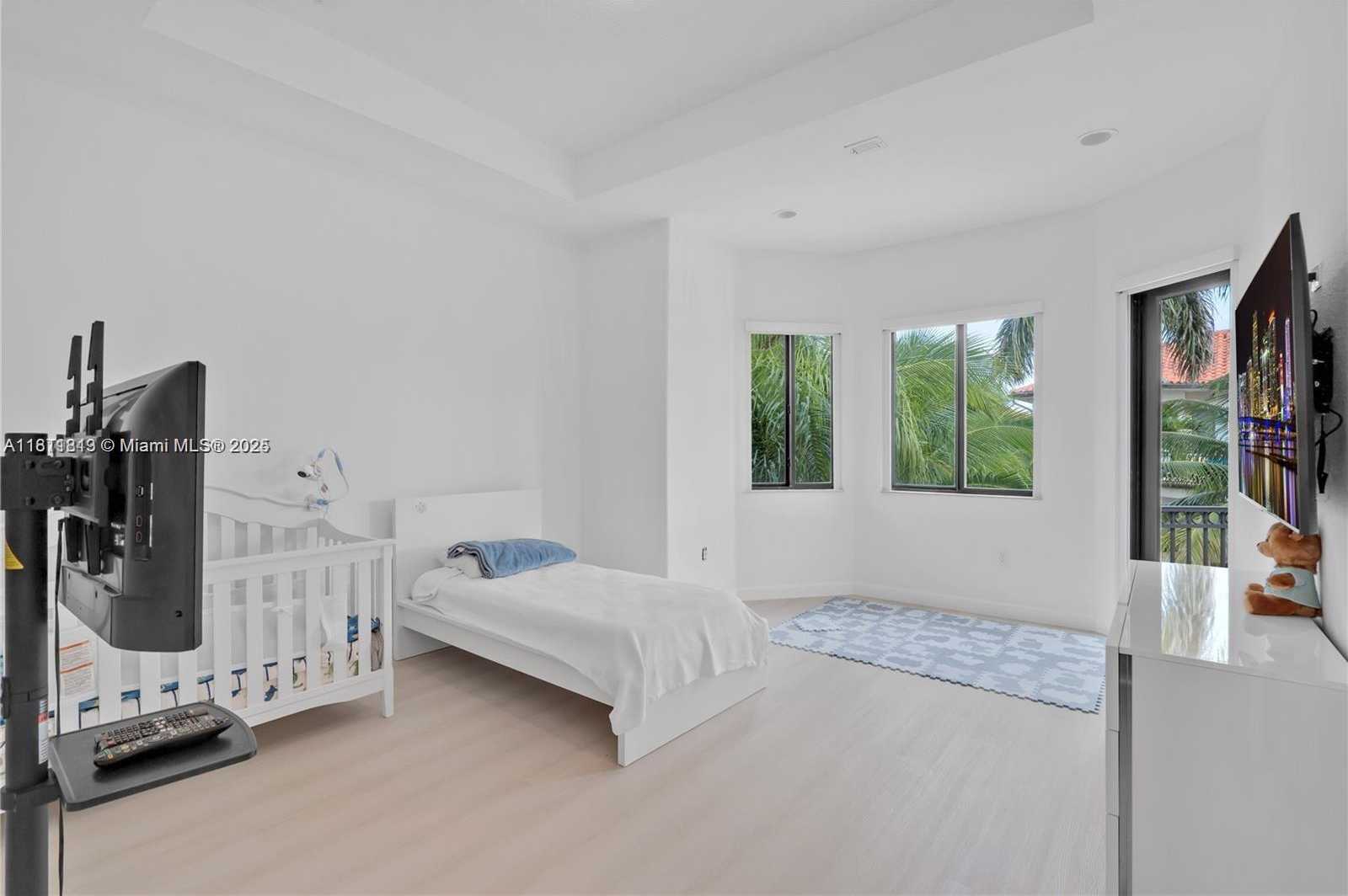 Small Image of 19347 SOUTH WEST 79TH PL, Cutler Bay Number 12