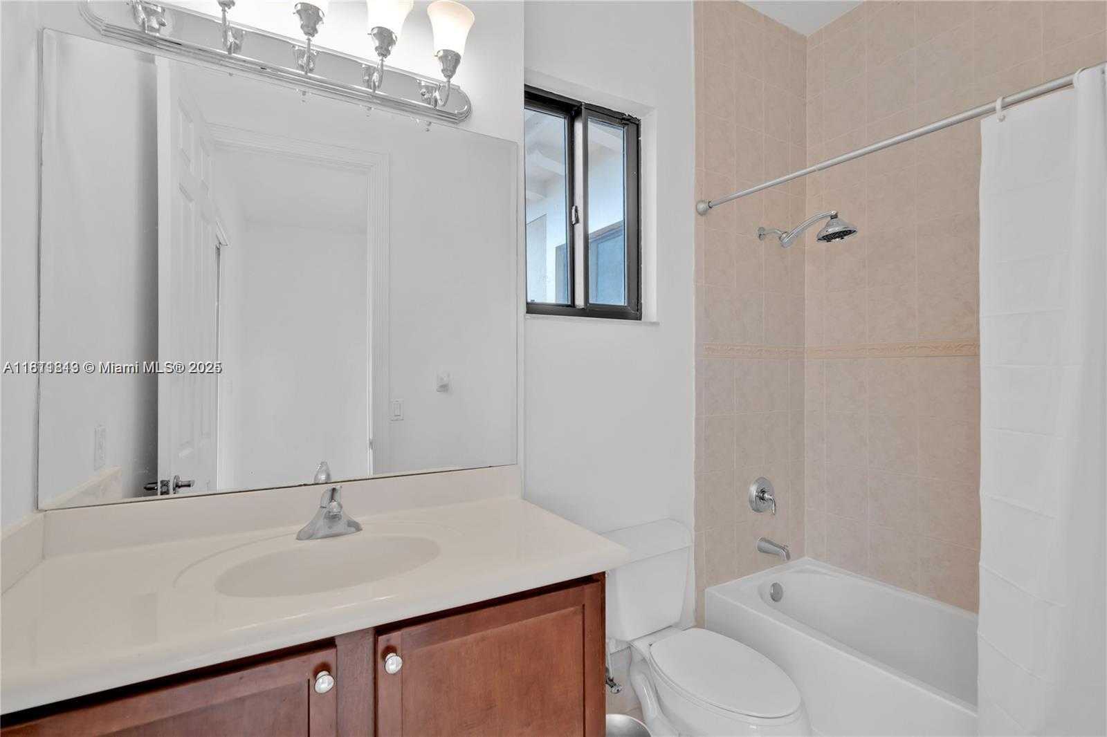 Small Image of 19347 SOUTH WEST 79TH PL, Cutler Bay Number 13