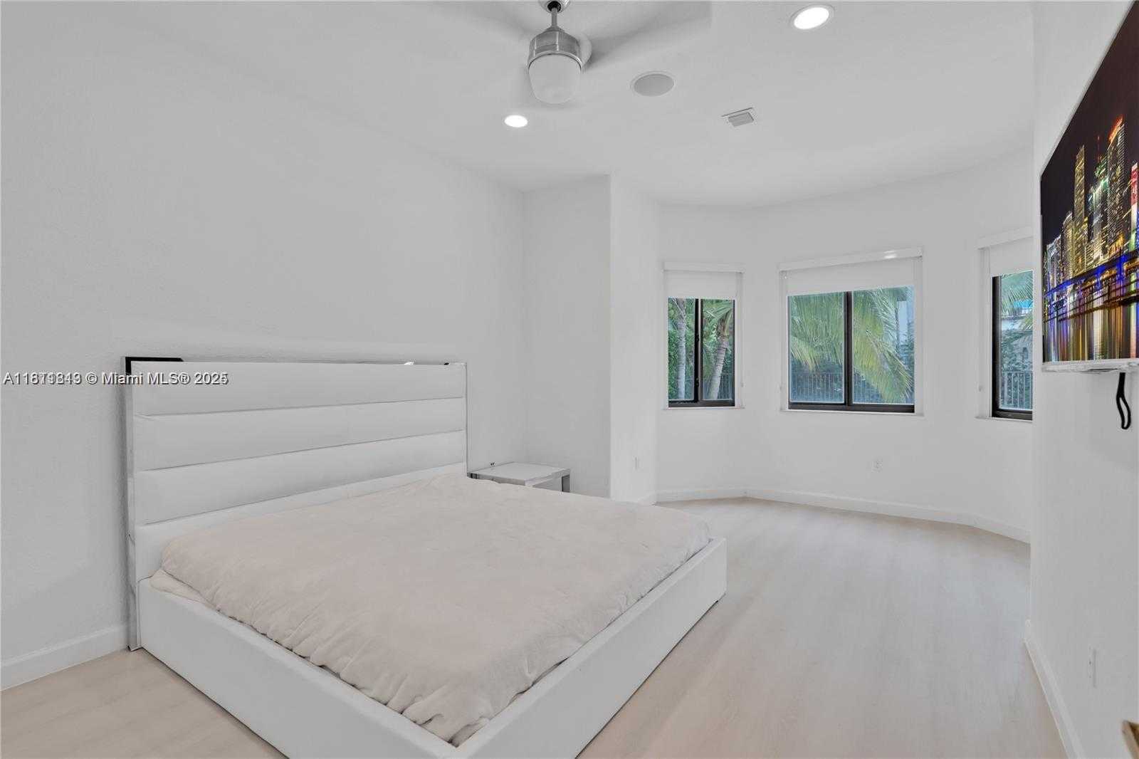 Small Image of 19347 SOUTH WEST 79TH PL, Cutler Bay Number 14