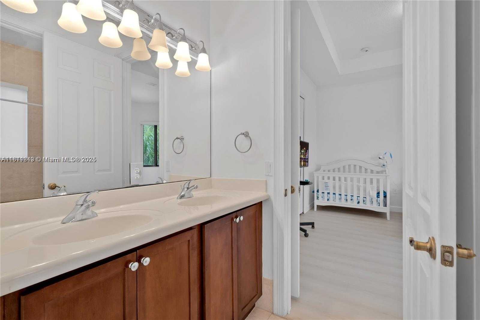 Small Image of 19347 SOUTH WEST 79TH PL, Cutler Bay Number 15