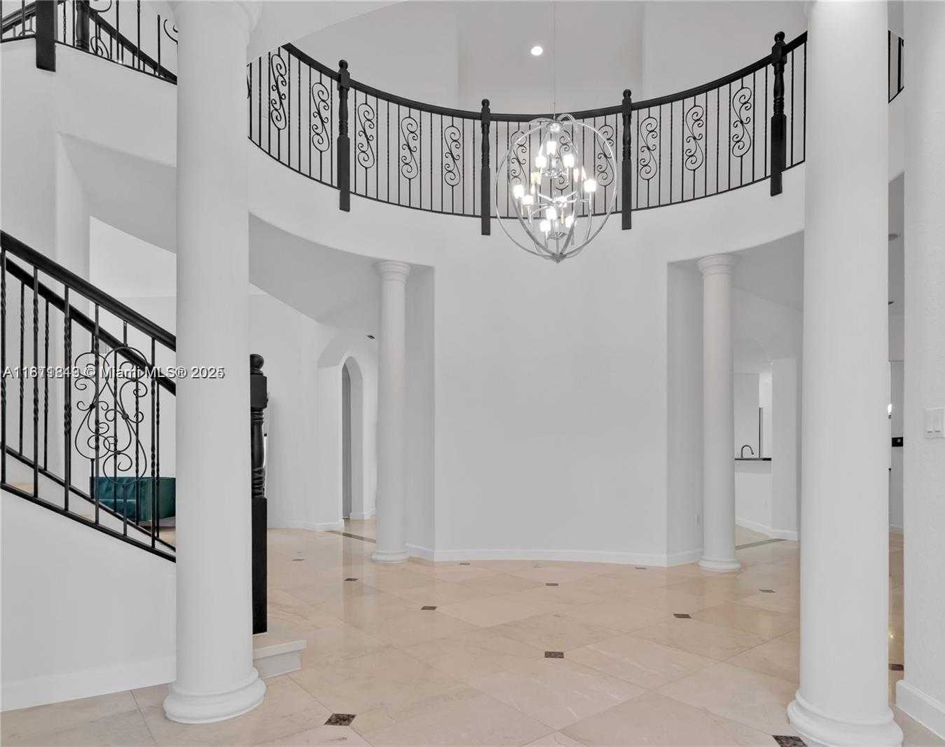 Small Image of 19347 SOUTH WEST 79TH PL, Cutler Bay Number 3