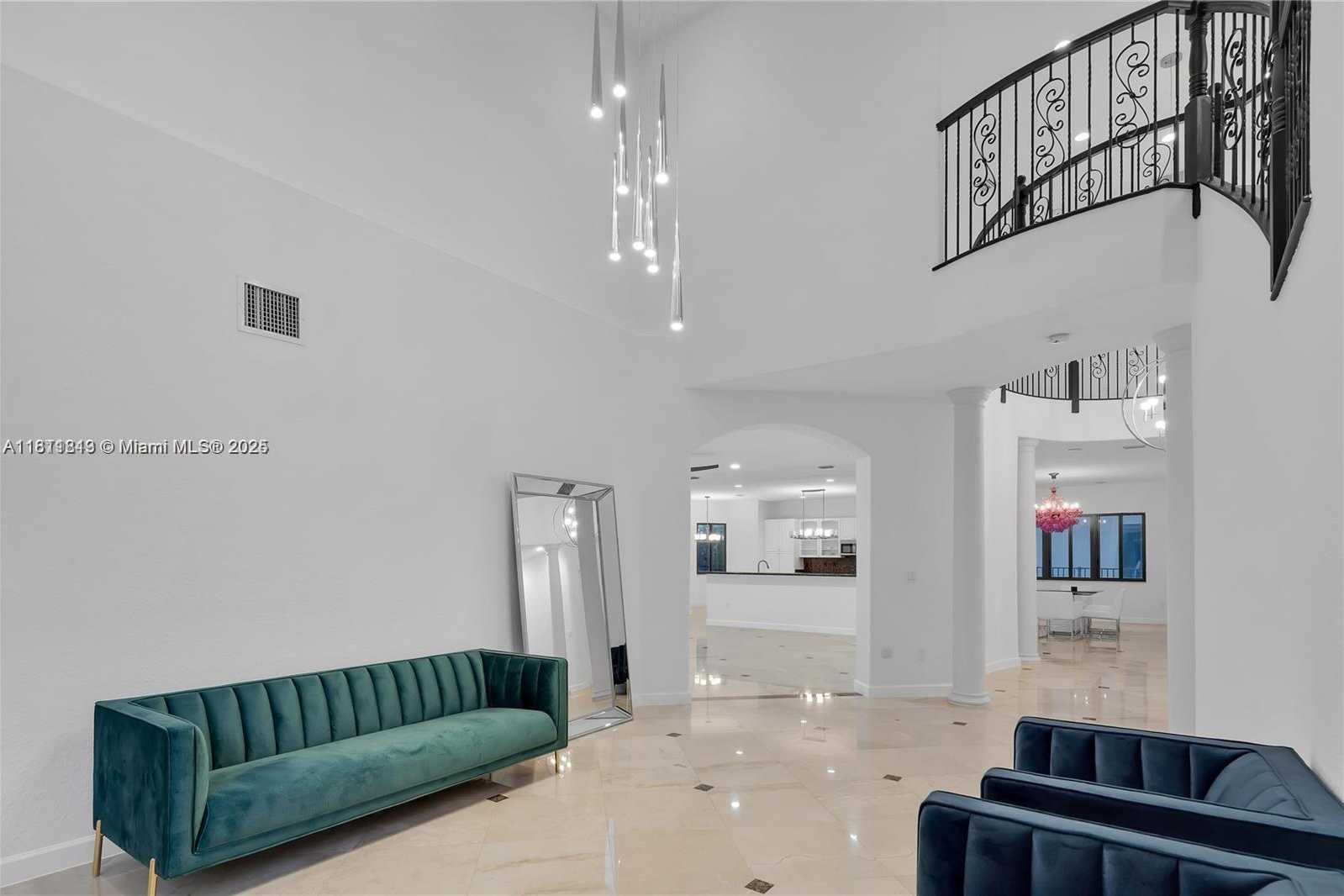 Small Image of 19347 SOUTH WEST 79TH PL, Cutler Bay Number 33