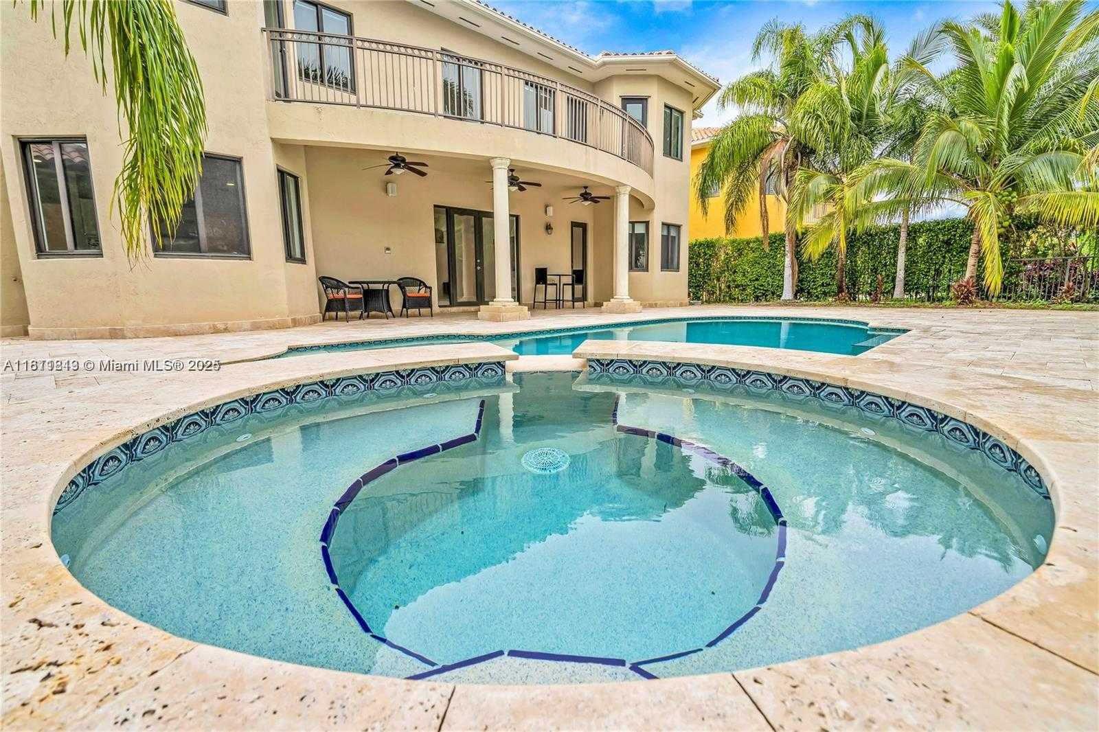 Small Image of 19347 SOUTH WEST 79TH PL, Cutler Bay Number 37
