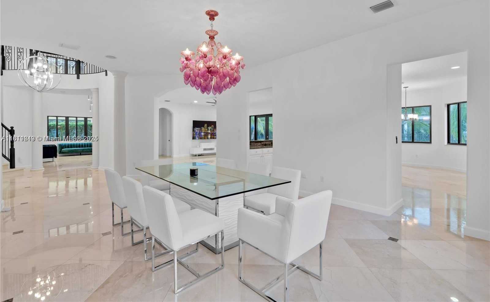 Small Image of 19347 SOUTH WEST 79TH PL, Cutler Bay Number 4