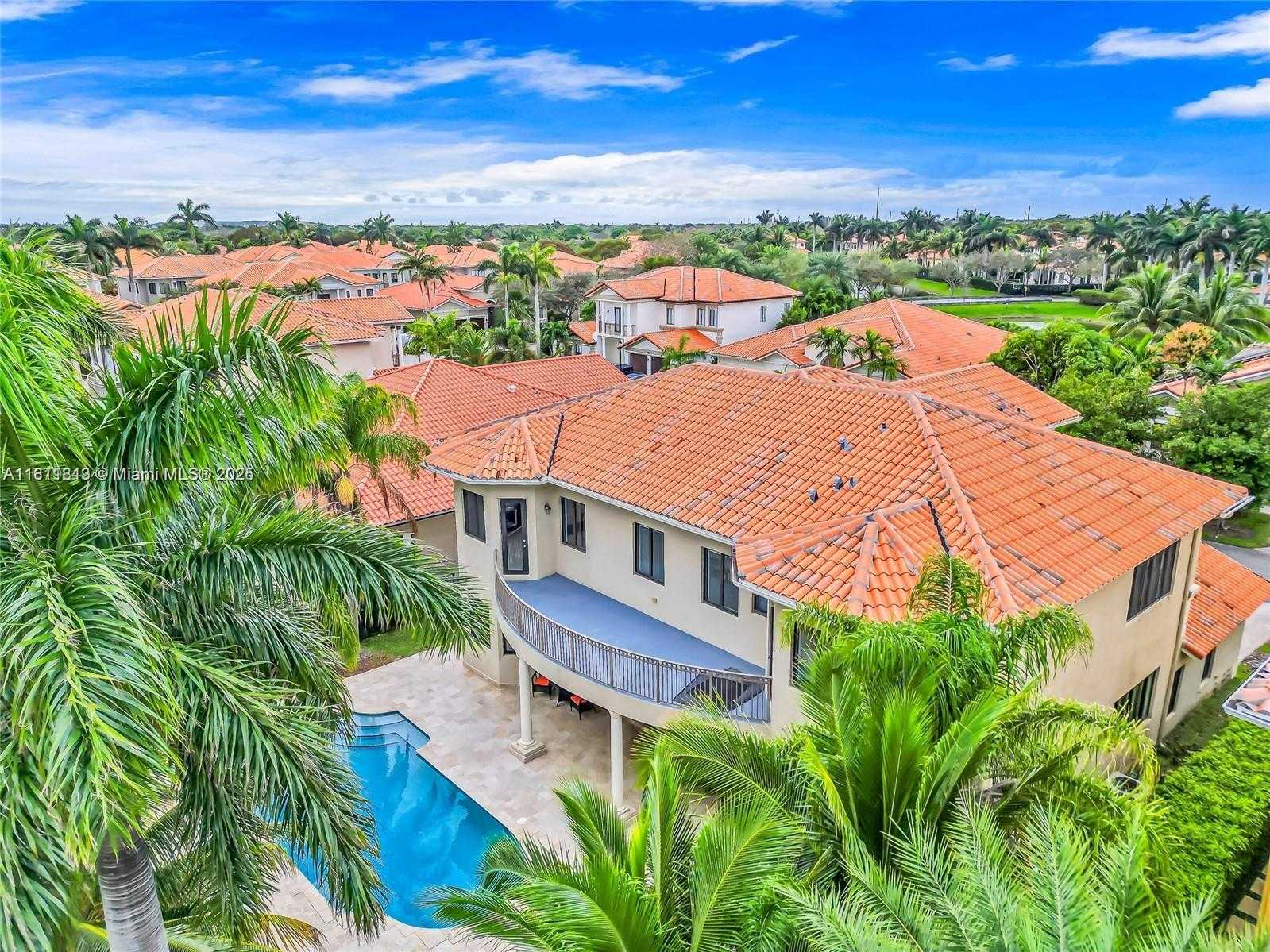 Small Image of 19347 SOUTH WEST 79TH PL, Cutler Bay Number 41