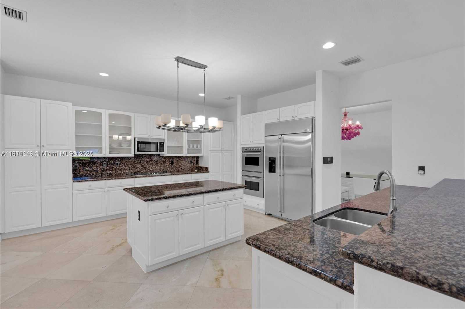 Small Image of 19347 SOUTH WEST 79TH PL, Cutler Bay Number 6