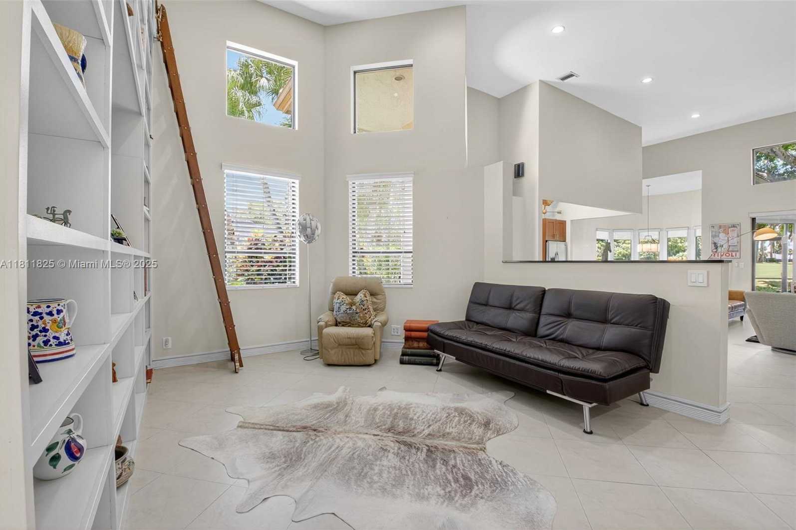 Small Image of 10160 SPYGLASS, Boca Raton Number 16
