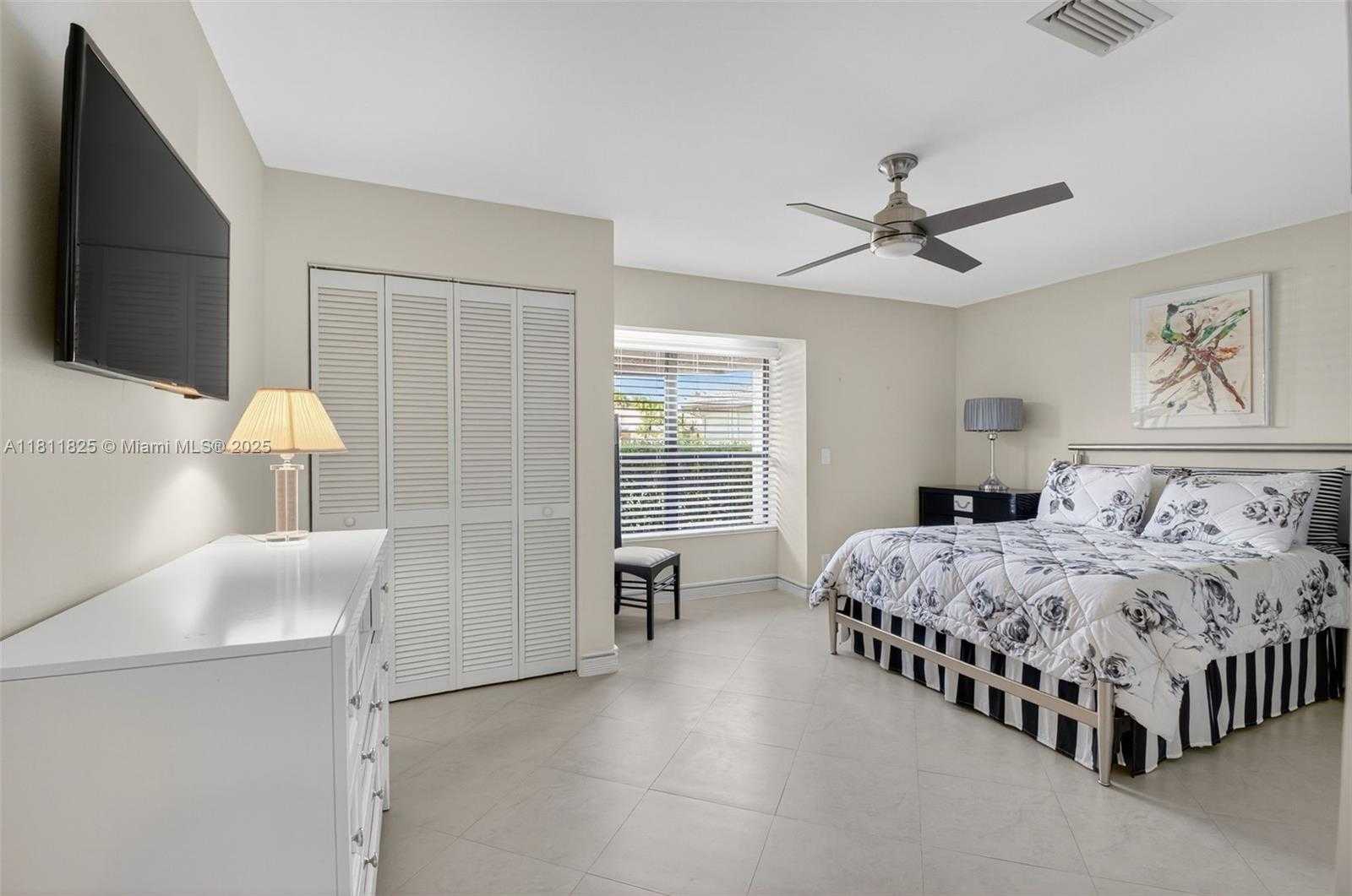 Small Image of 10160 SPYGLASS, Boca Raton Number 24