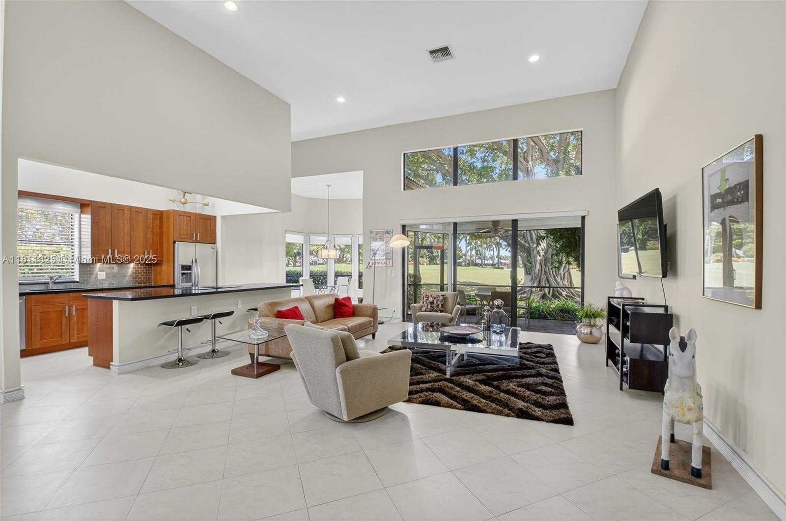 Small Image of 10160 SPYGLASS, Boca Raton Number 3