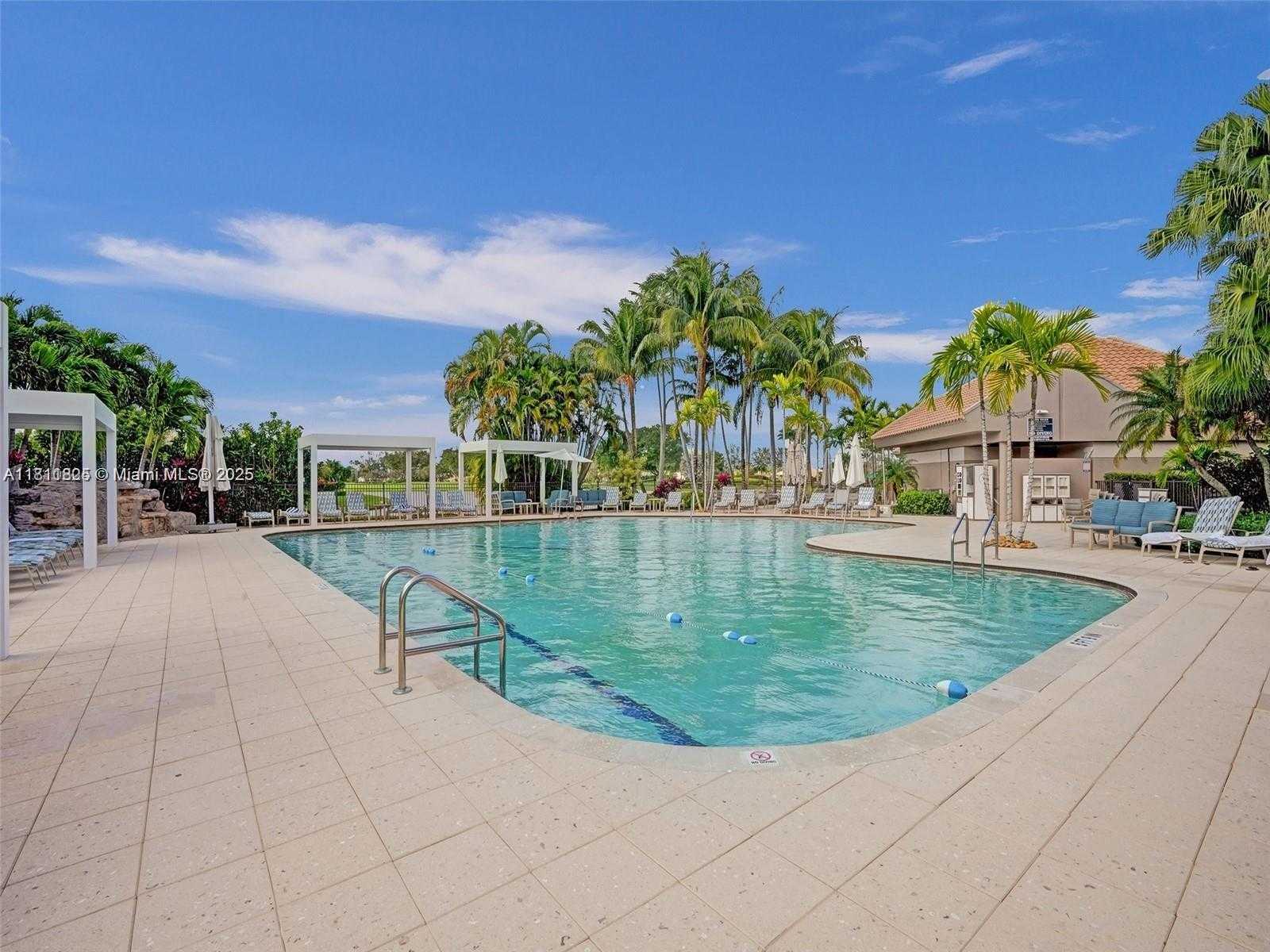 Small Image of 10160 SPYGLASS, Boca Raton Number 34