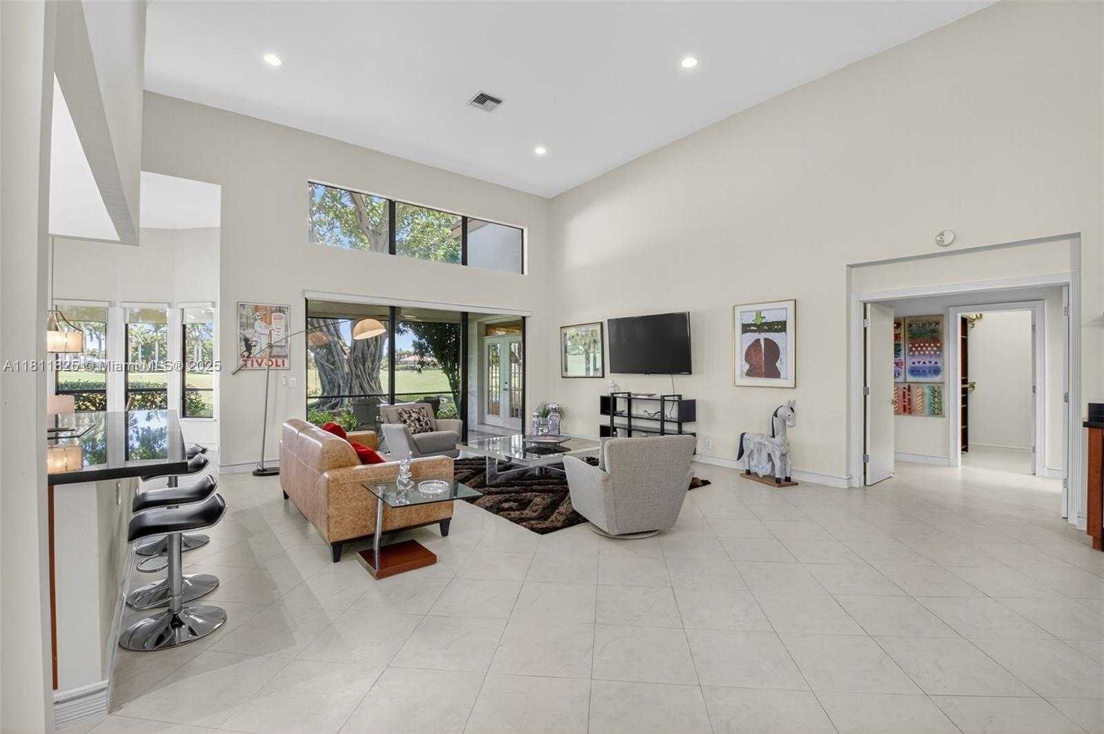 Small Image of 10160 SPYGLASS, Boca Raton Number 4