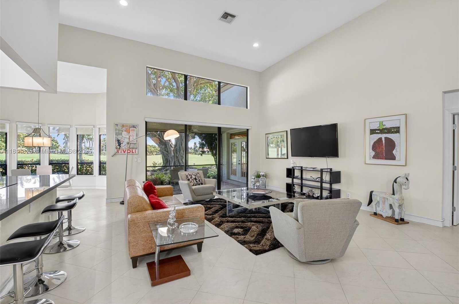 Small Image of 10160 SPYGLASS, Boca Raton Number 5