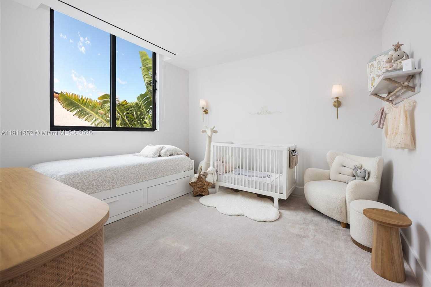 Small Image of 5630 PINE TREE DR, Miami Beach Number 38