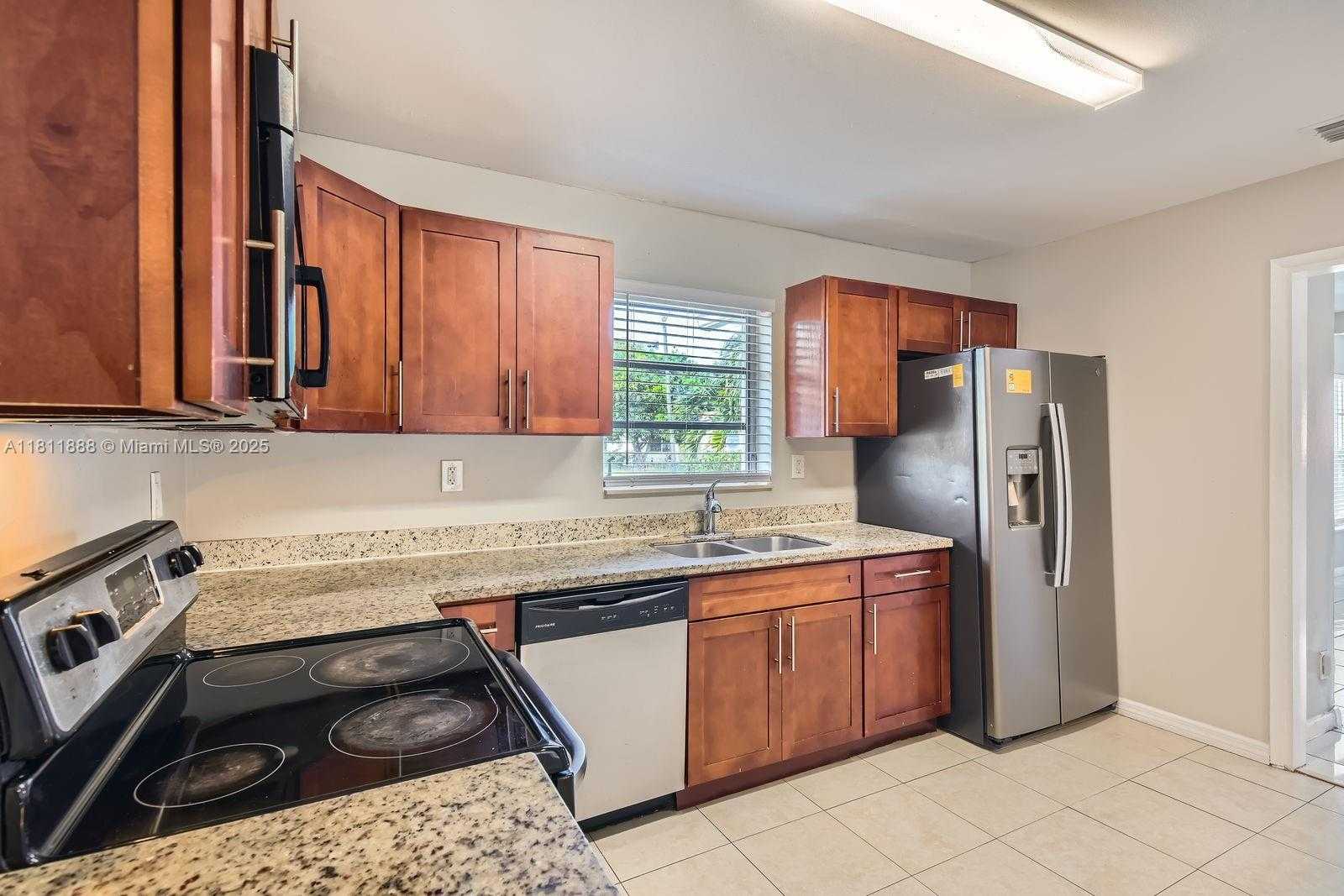 Small Image of 6221 NORTH WEST 17TH ST, Sunrise Number 11