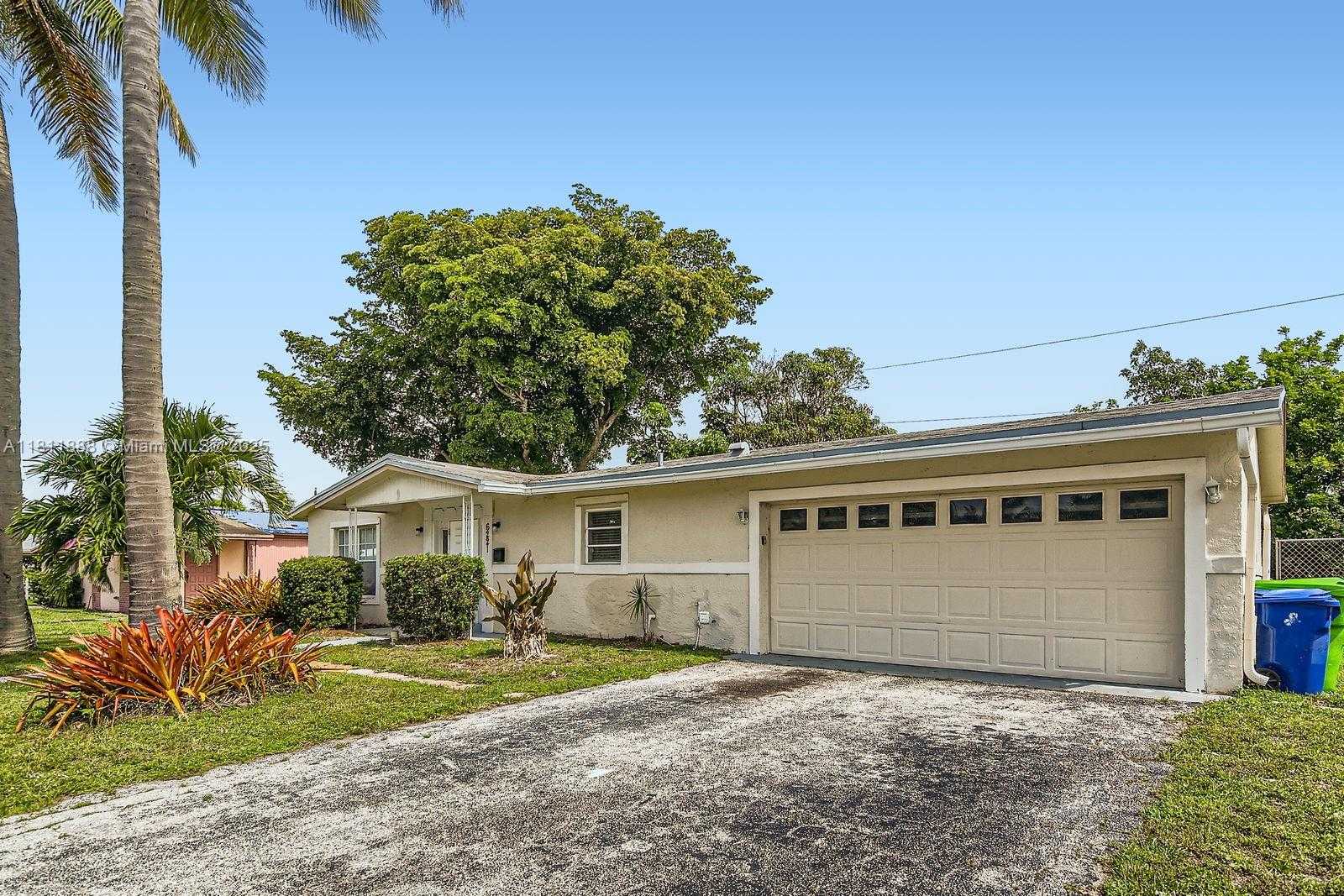 Small Image of 6221 NORTH WEST 17TH ST, Sunrise Number 2