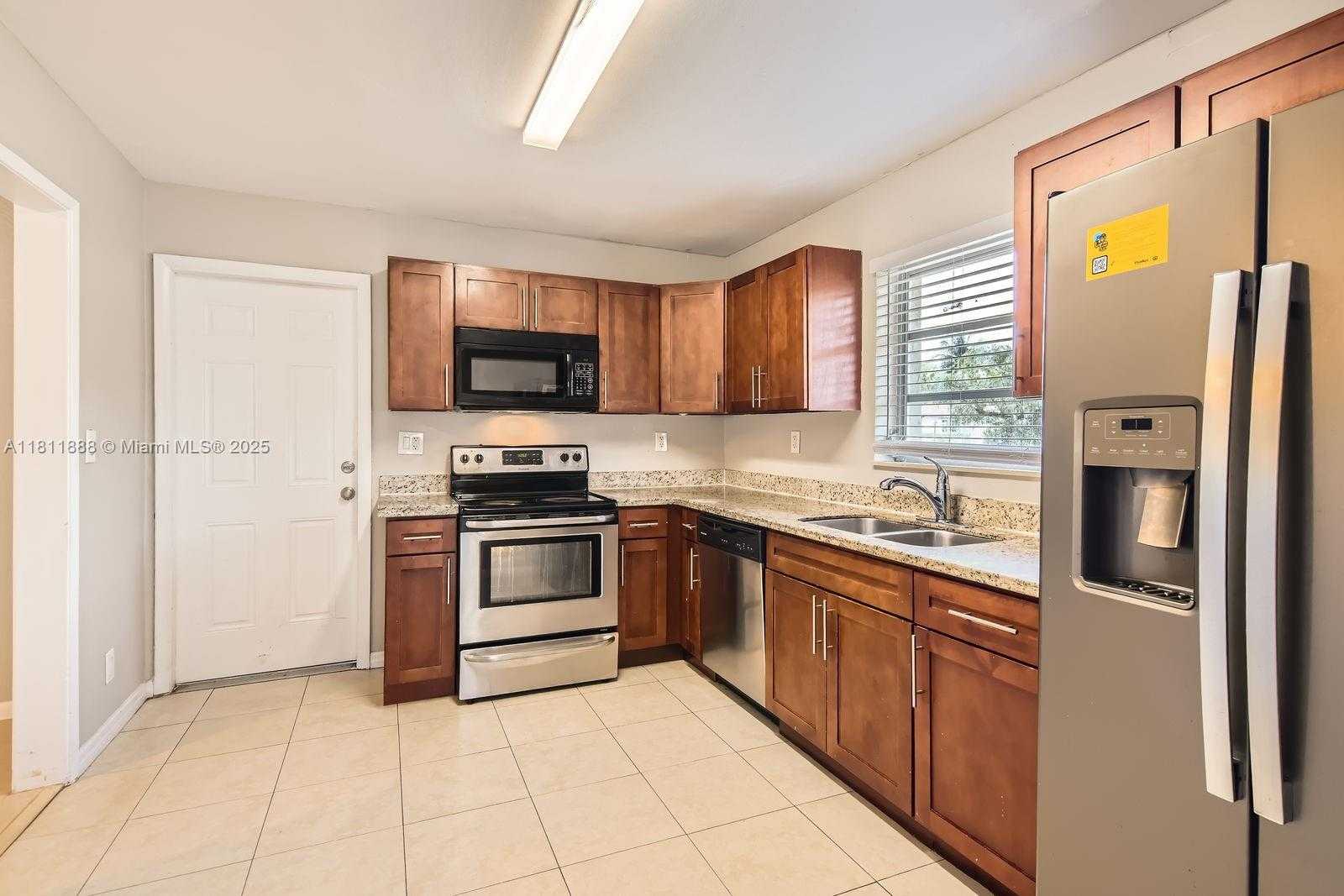 Small Image of 6221 NORTH WEST 17TH ST, Sunrise Number 9