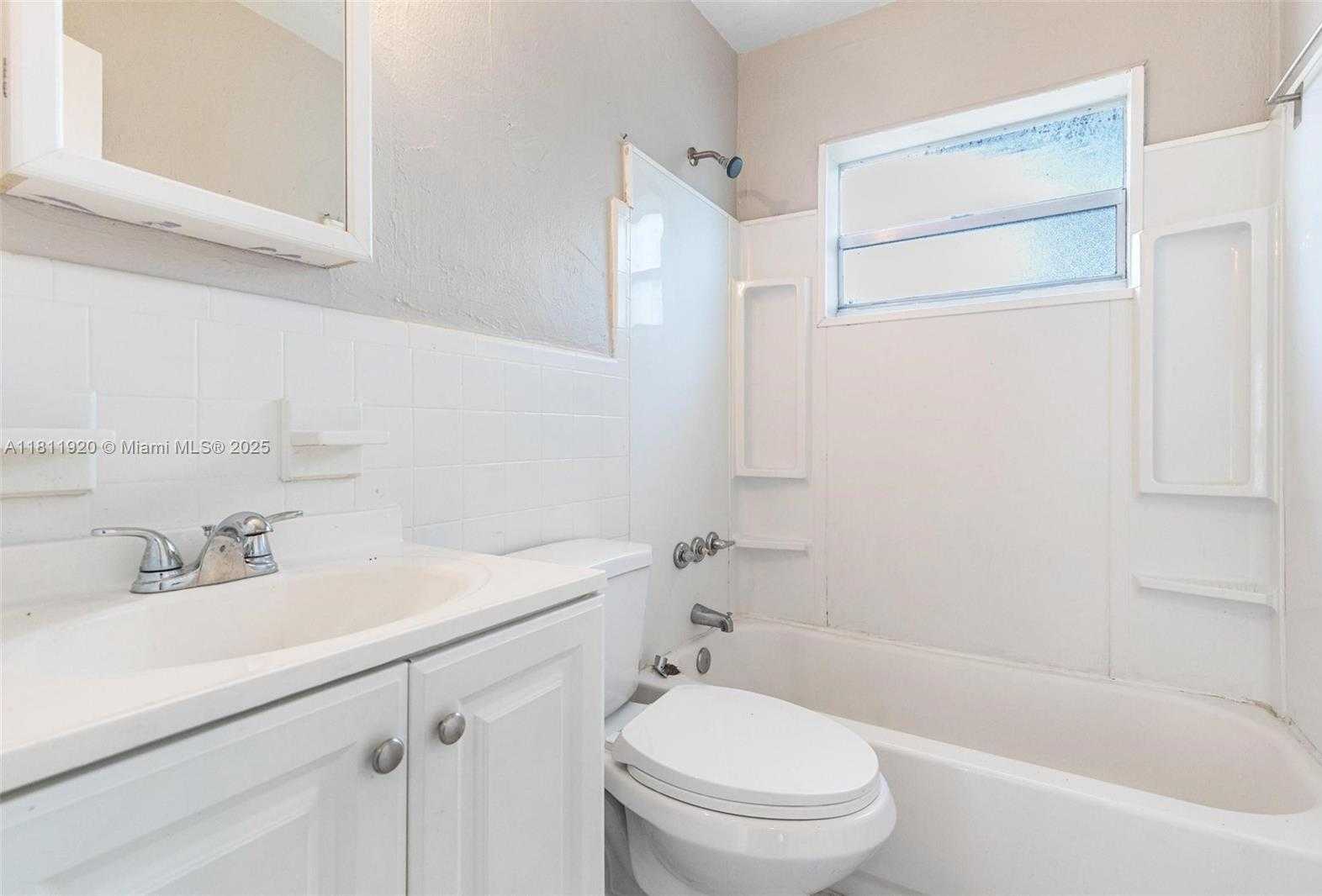 Small Image of 6329 GARFIELD ST, Hollywood Number 15