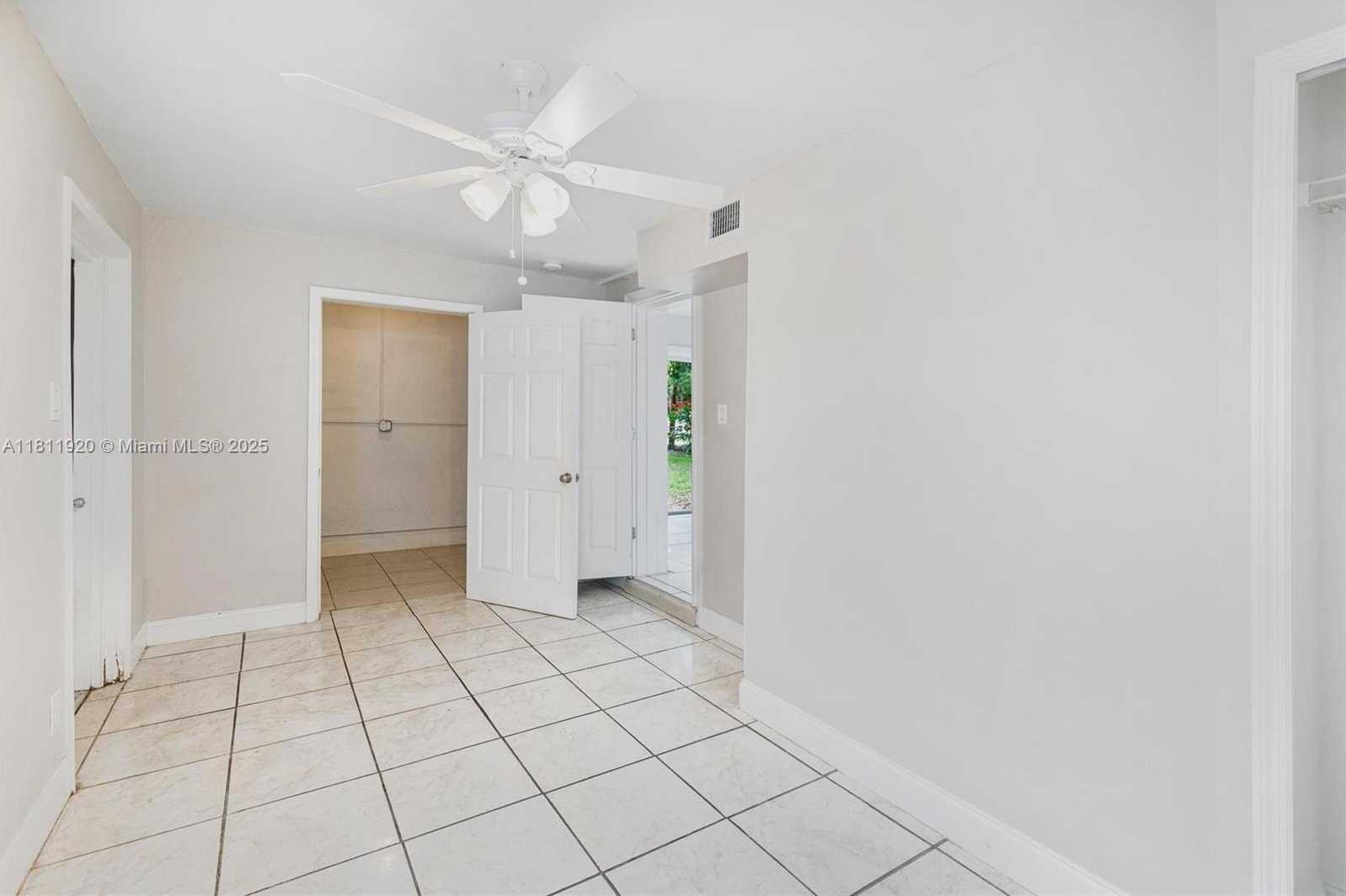 Small Image of 6329 GARFIELD ST, Hollywood Number 25