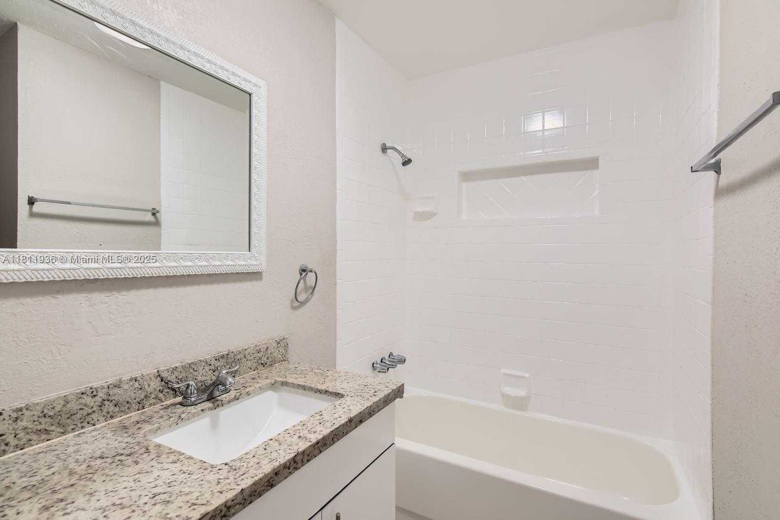 Small Image of 7521 GRANADA BLVD, Miramar Number 18