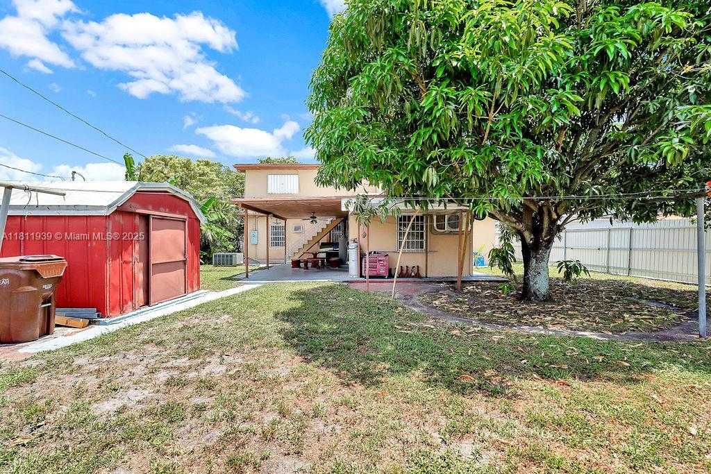 Small Image of 911 EAST 9TH PL, Hialeah Number 67