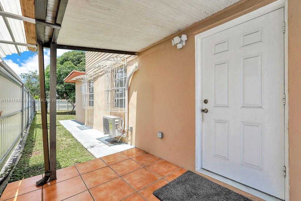 Small Image of 911 EAST 9TH PL, Hialeah Number 72