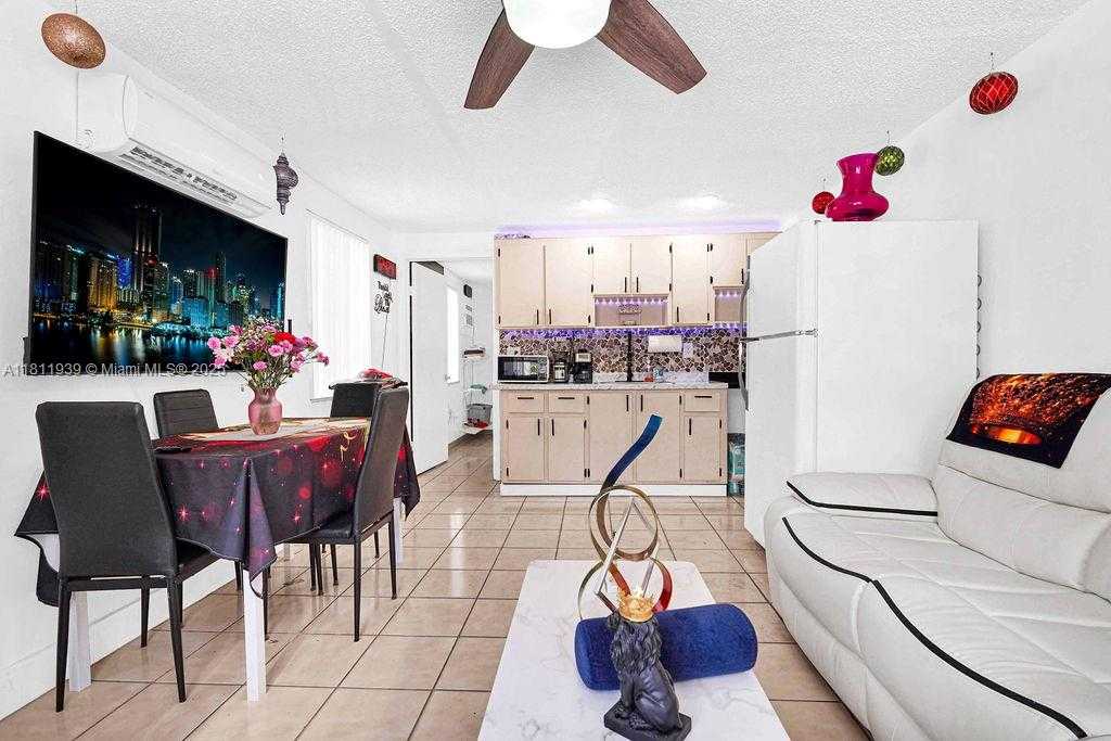 Small Image of 911 EAST 9TH PL, Hialeah Number 8