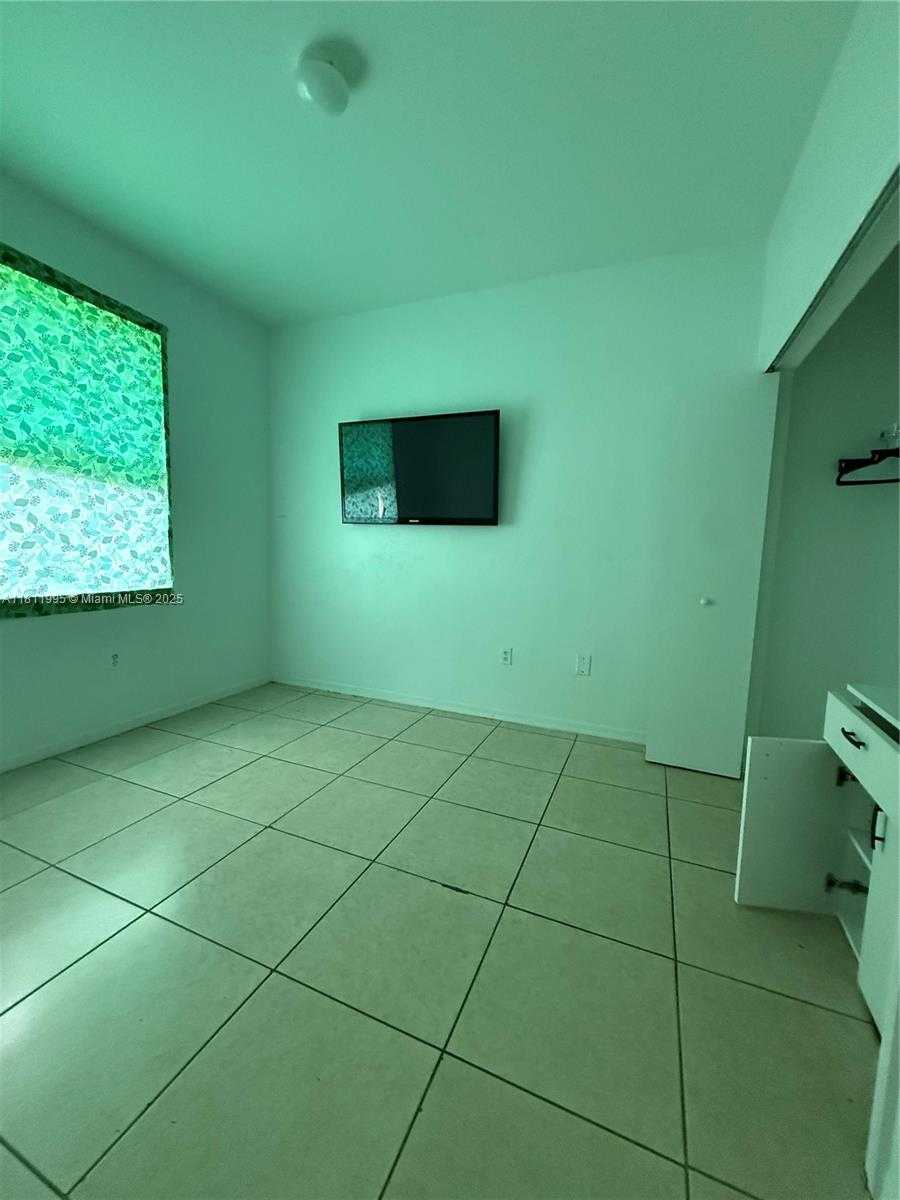 Small Image of 24301 SOUTH WEST 107 AV, Homestead Number 18