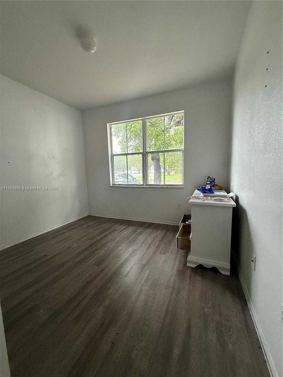 Small Image of 24301 SOUTH WEST 107 AV, Homestead Number 20