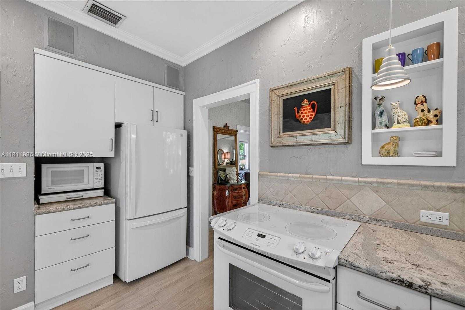 Small Image of 1314 SOUTH EAST 1ST AVE, Fort Lauderdale Number 17
