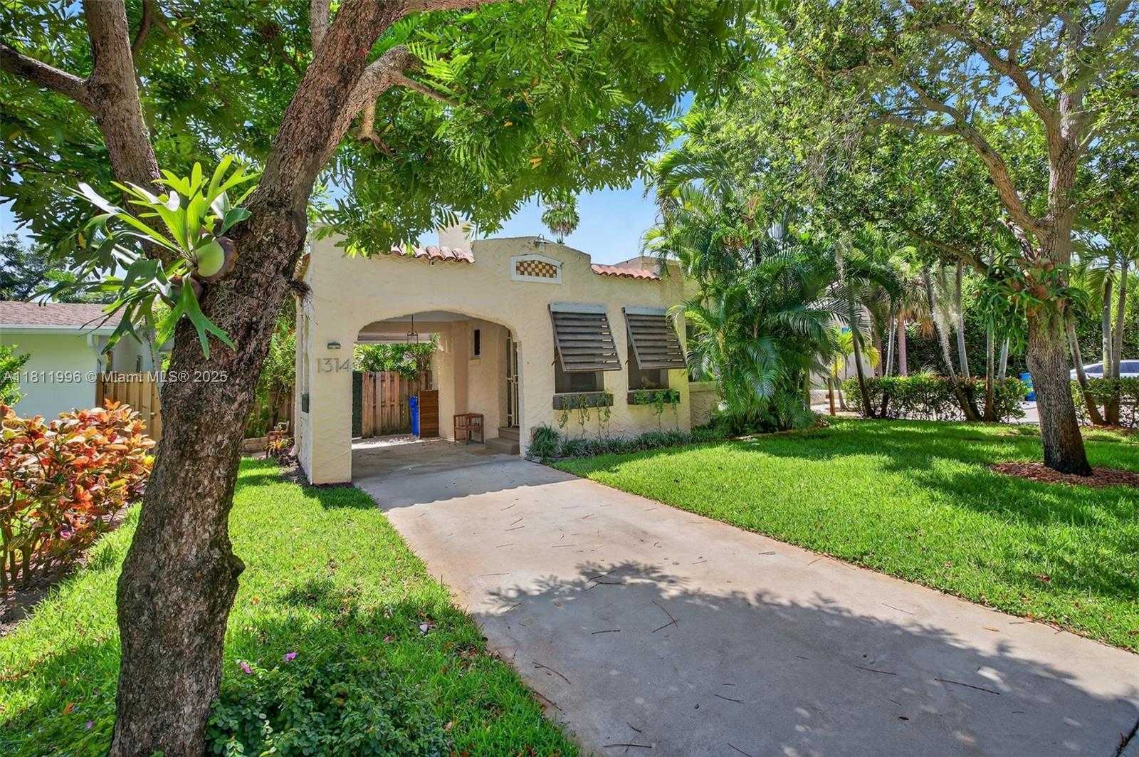 Small Image of 1314 SOUTH EAST 1ST AVE, Fort Lauderdale Number 2