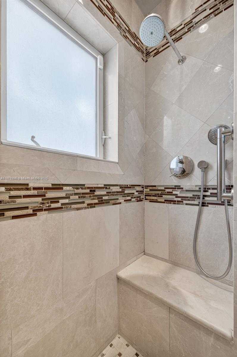 Small Image of 1314 SOUTH EAST 1ST AVE, Fort Lauderdale Number 27
