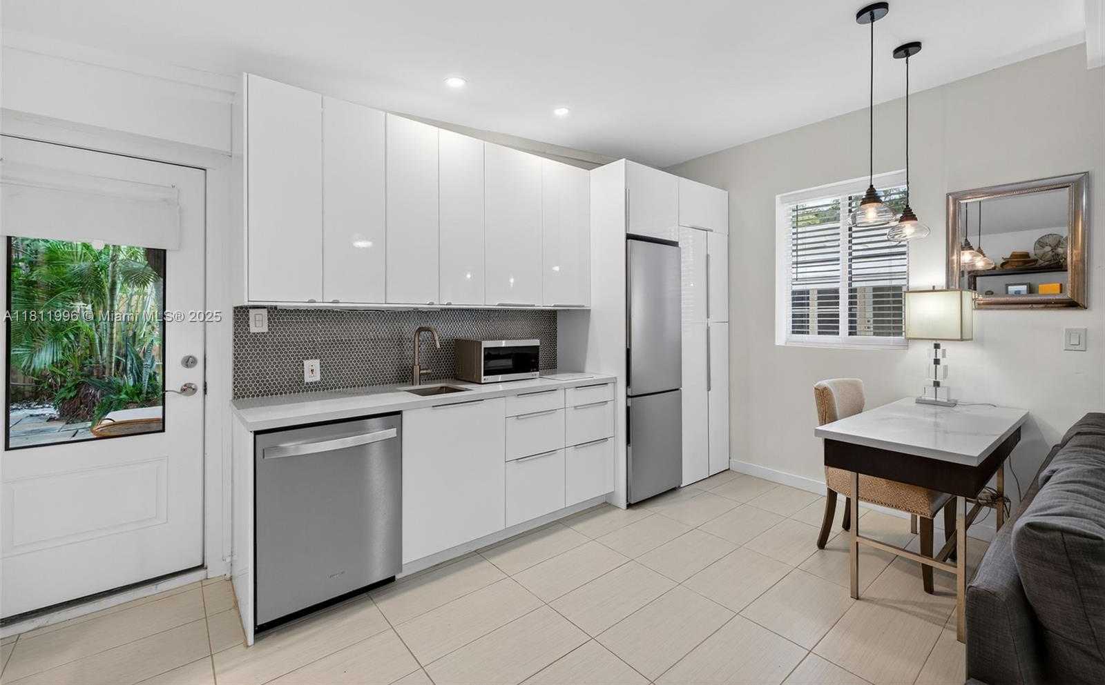 Small Image of 1314 SOUTH EAST 1ST AVE, Fort Lauderdale Number 52