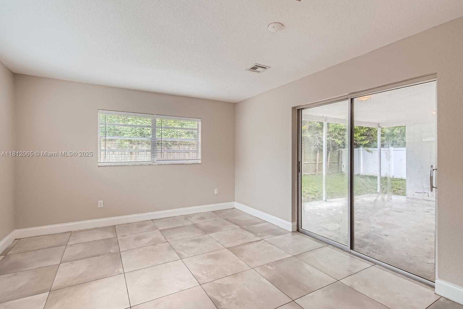 Small Image of 9353 SOUTH WEST 1ST PL, Boca Raton Number 13