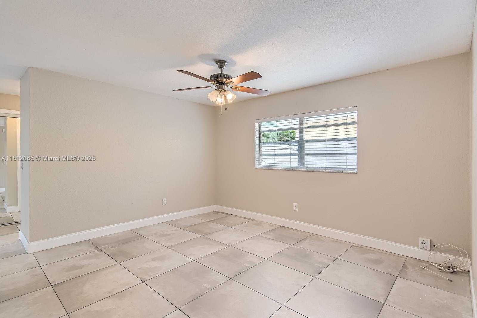 Small Image of 9353 SOUTH WEST 1ST PL, Boca Raton Number 14