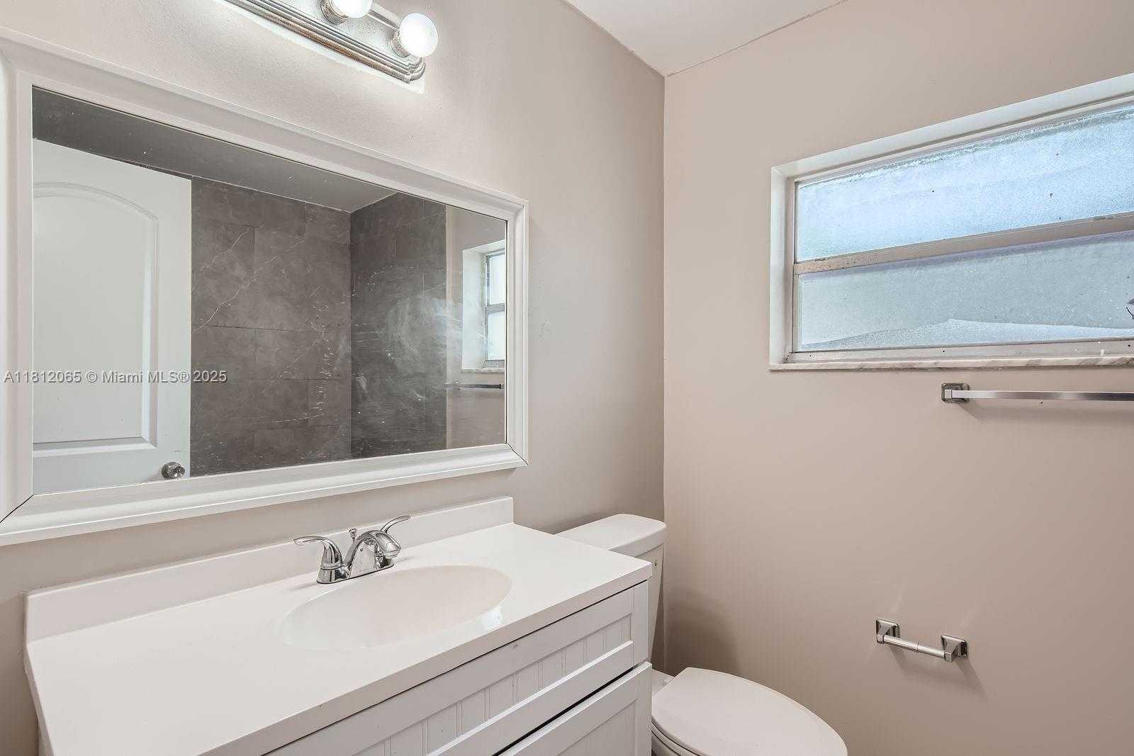Small Image of 9353 SOUTH WEST 1ST PL, Boca Raton Number 17