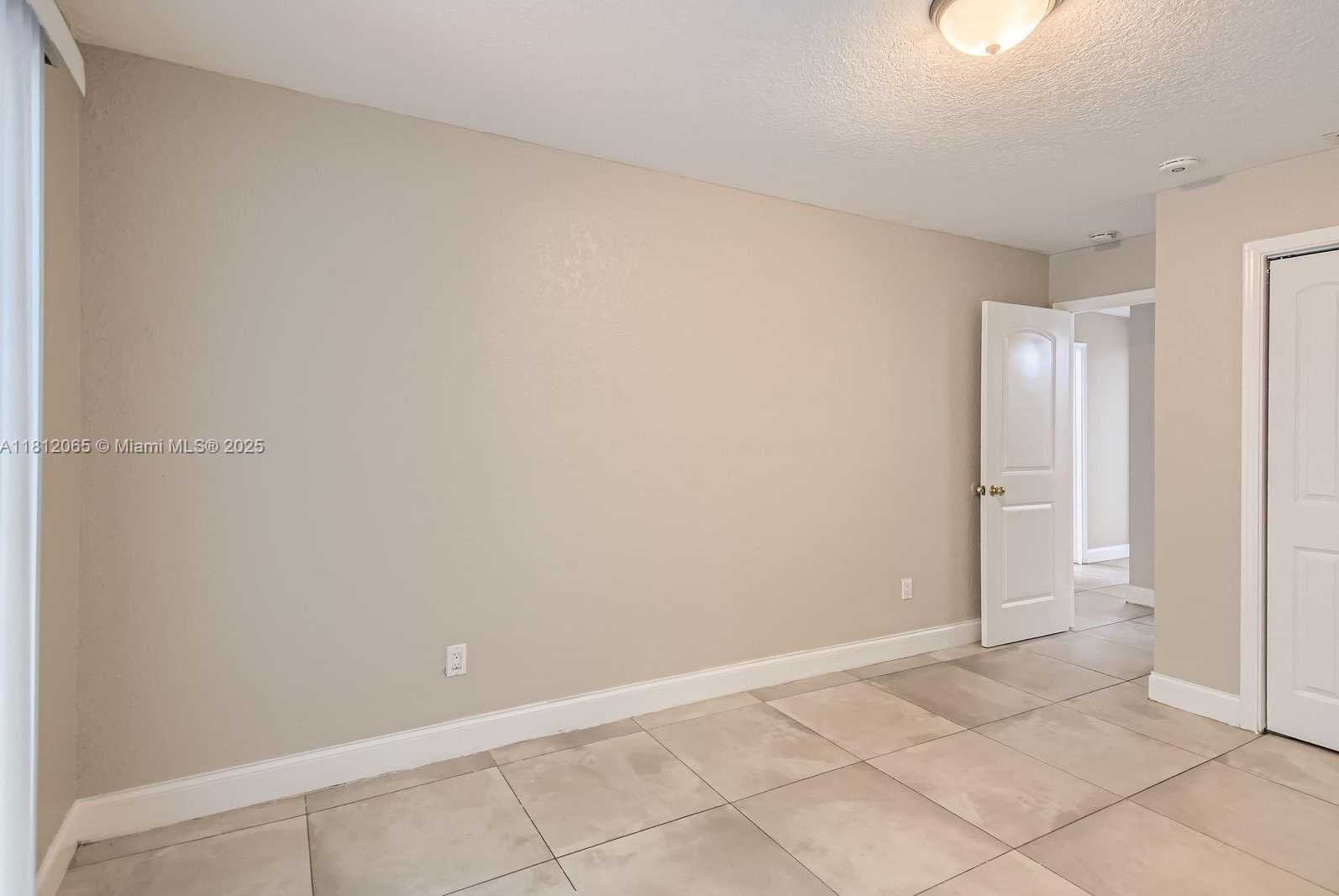 Small Image of 9353 SOUTH WEST 1ST PL, Boca Raton Number 23