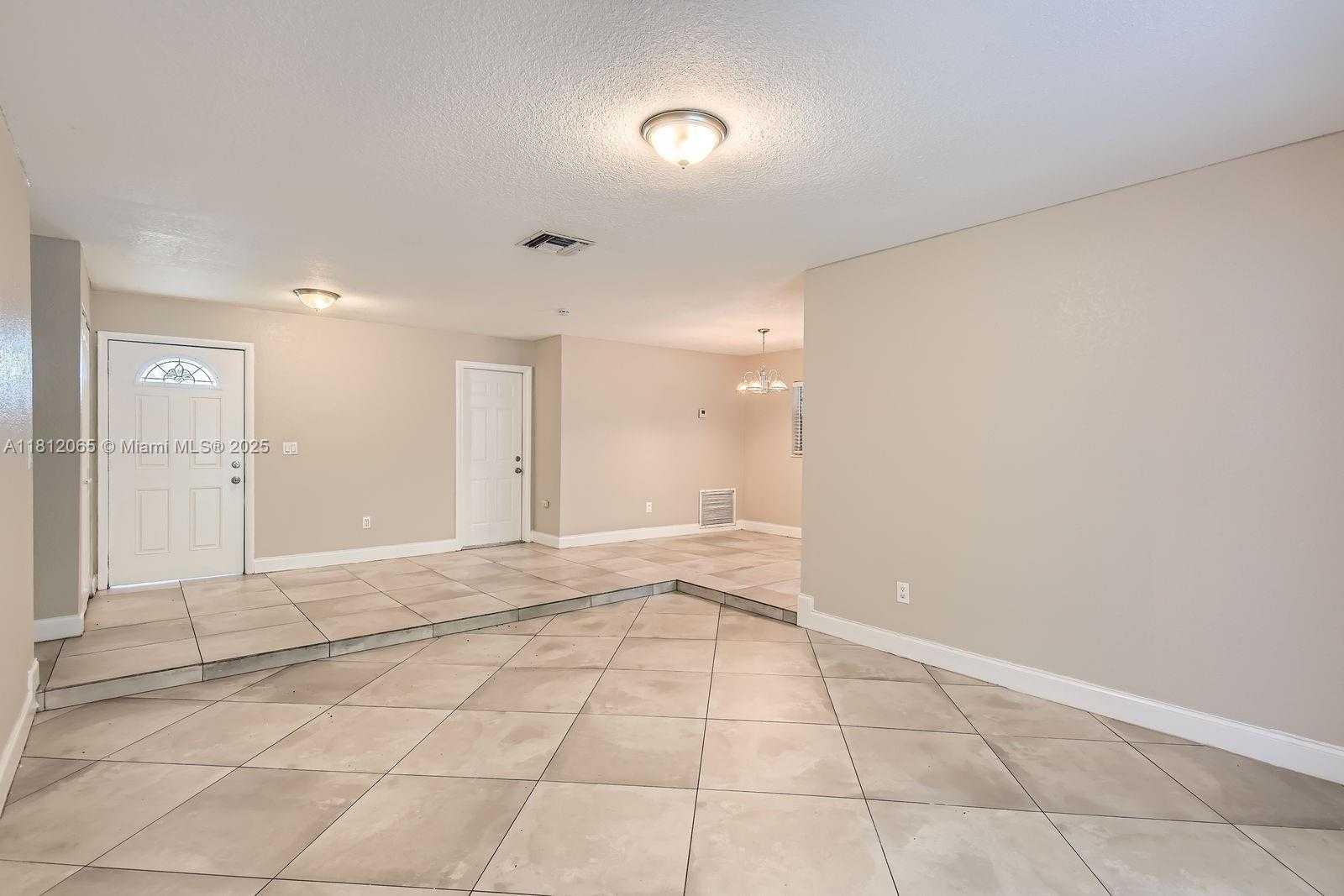 Small Image of 9353 SOUTH WEST 1ST PL, Boca Raton Number 6