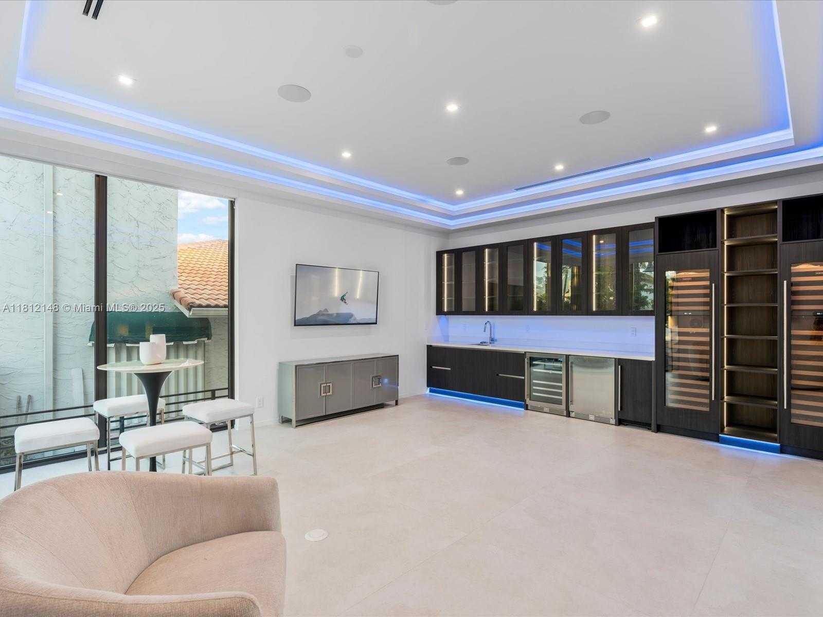Small Image of 401 BONTONA AVE, Fort Lauderdale Number 17