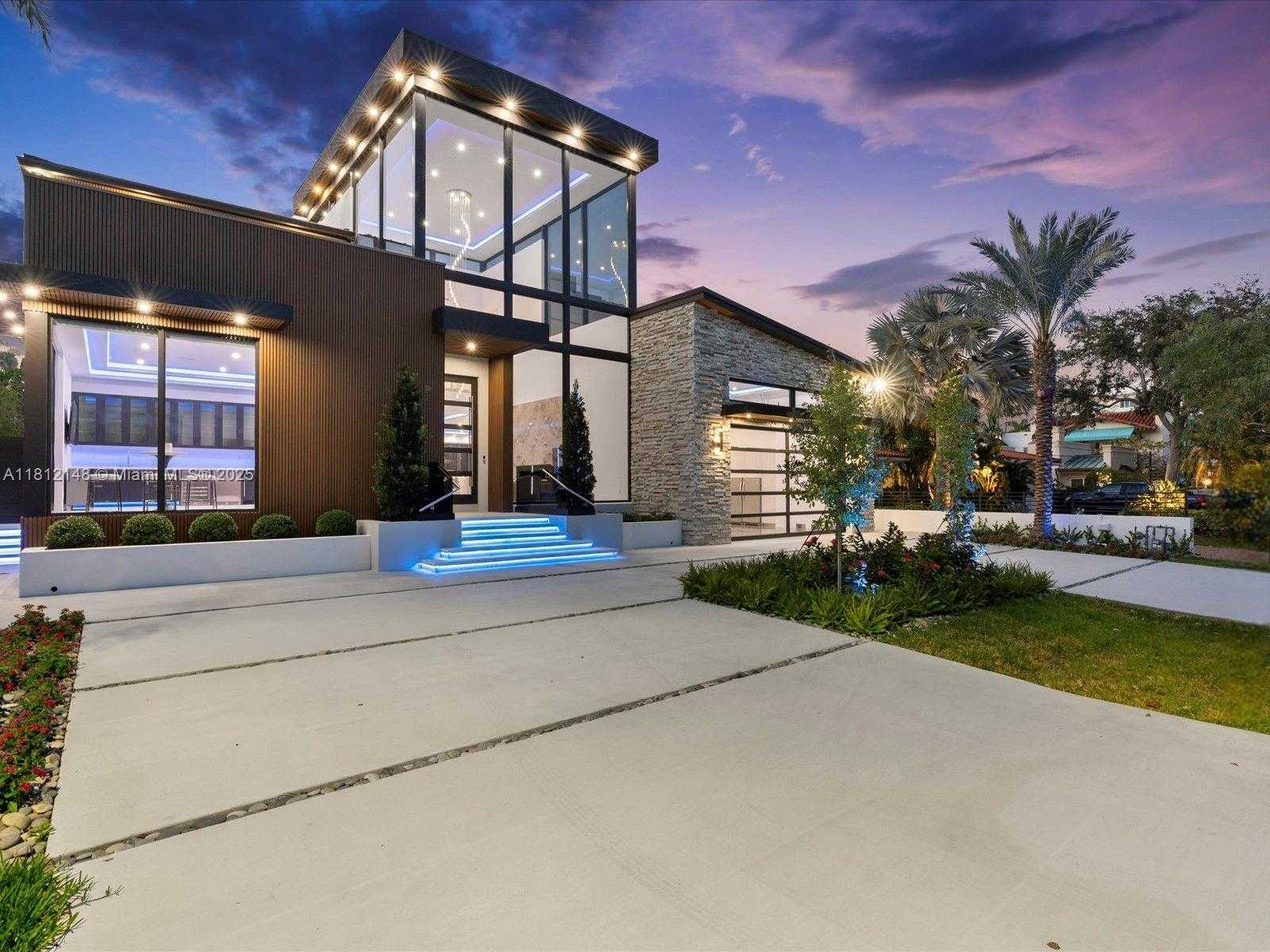 Small Image of 401 BONTONA AVE, Fort Lauderdale Number 2